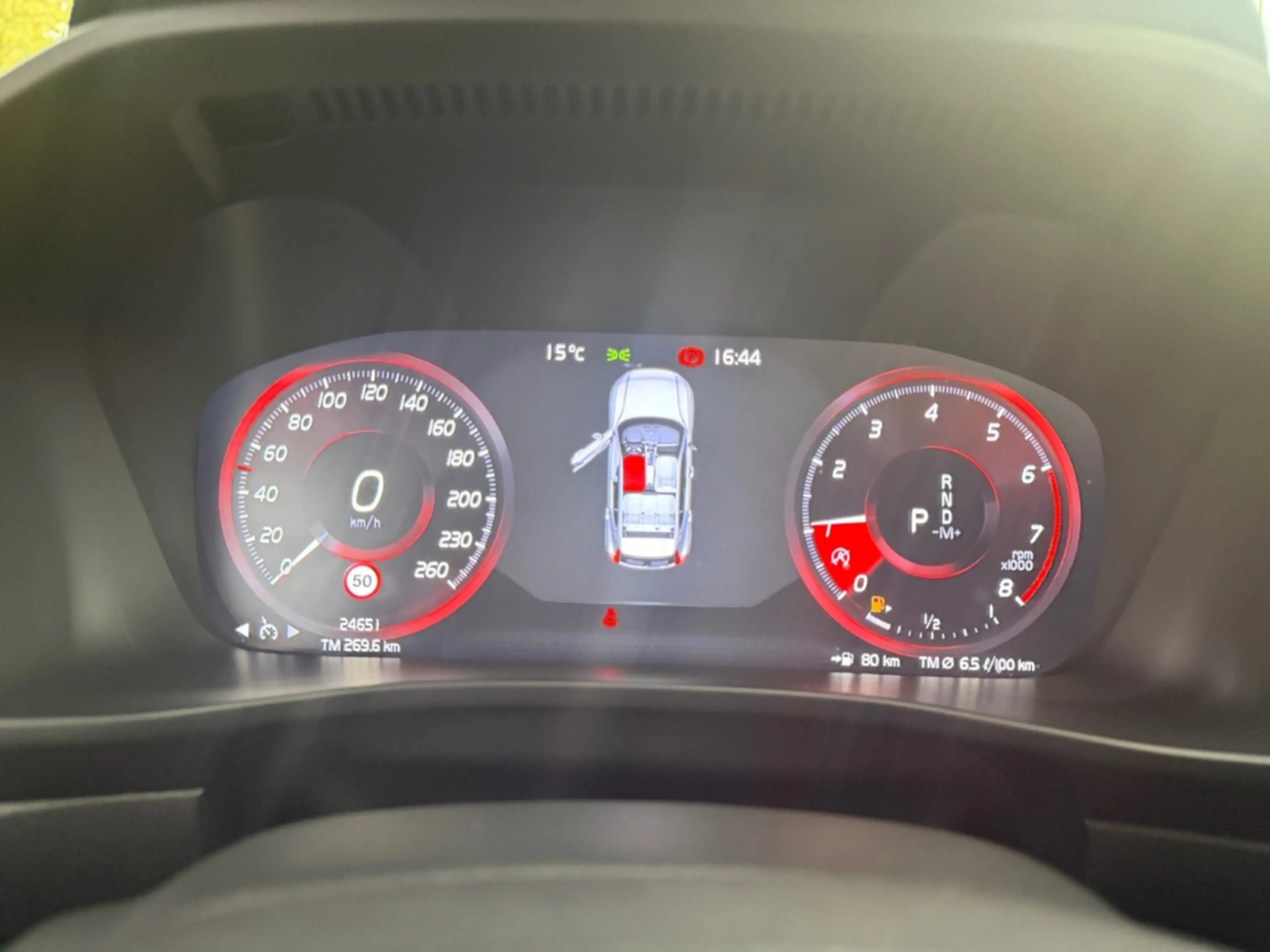 Volvo XC40 T2 Plus Dark *AUTOMATIK*NAVI*EL.SITZE*SHZ*KAMERA*P — photo 14