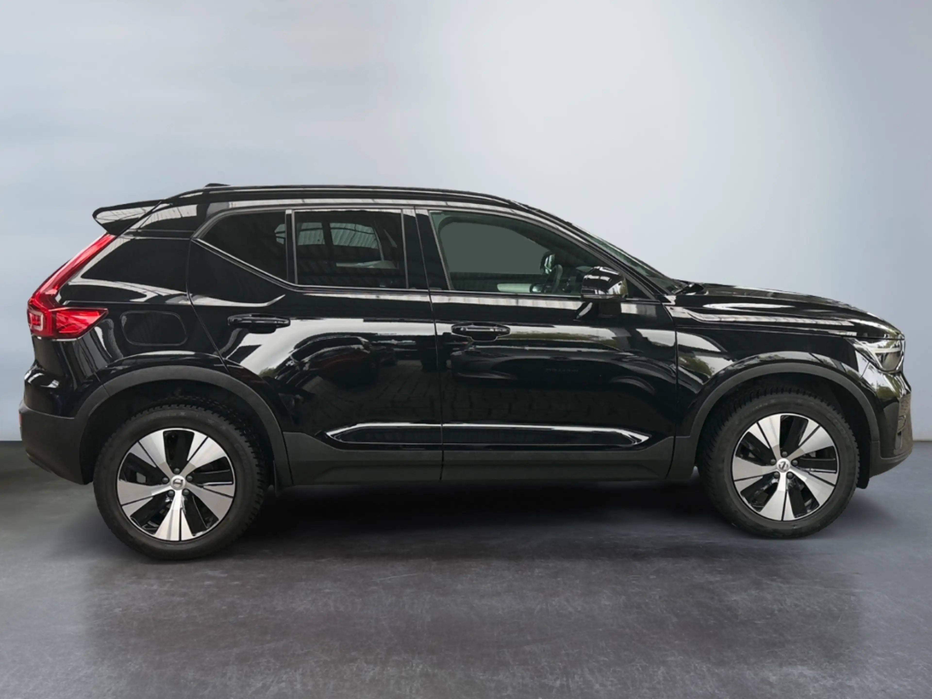 Volvo XC40 T2 Plus Dark *AUTOMATIK*NAVI*EL.SITZE*SHZ*KAMERA*P — photo 10