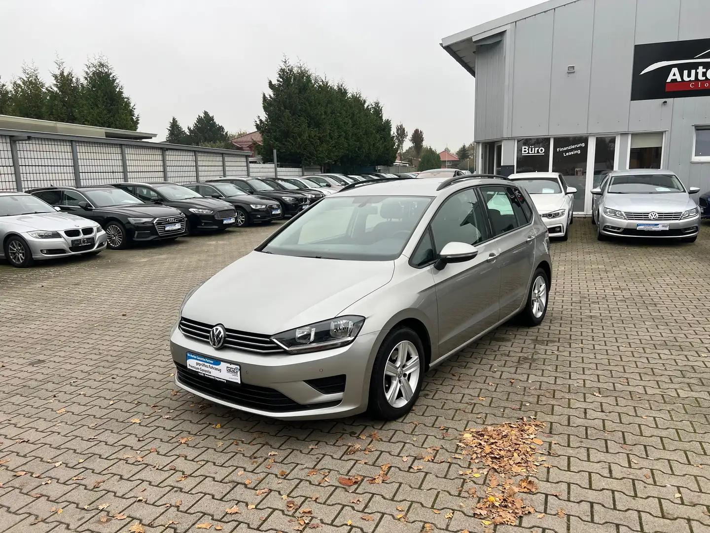 Volkswagen Golf Sportsvan Comfortline 2.0 TDI Automatik Start-Stopp *NAVI Gris - 1
