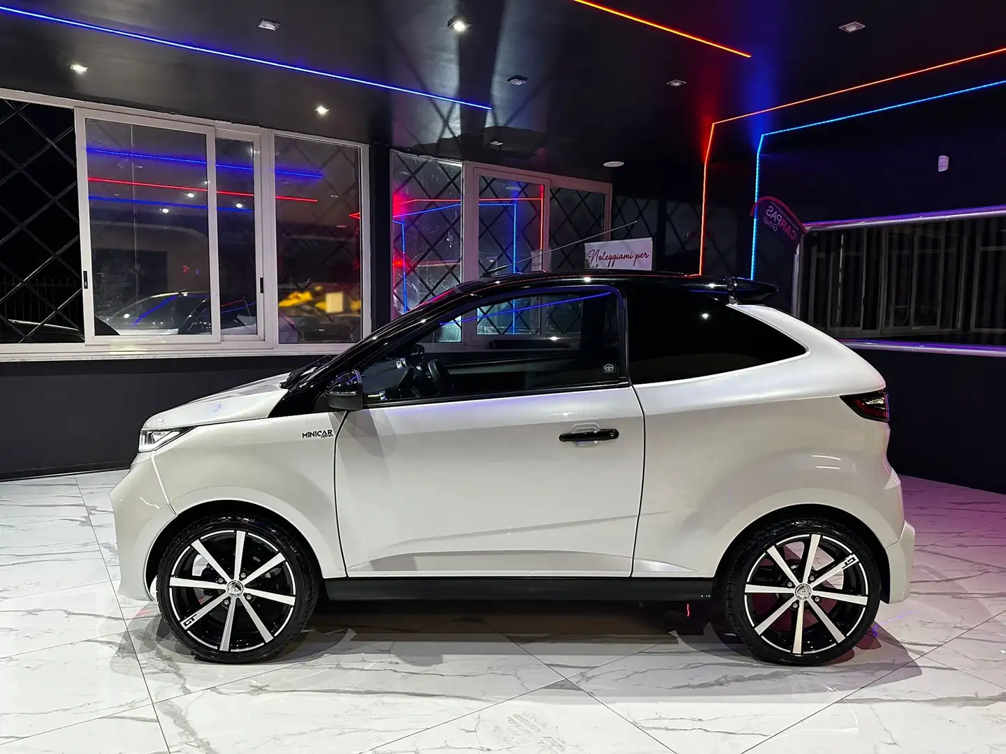 Aixam Gt Білий - 2