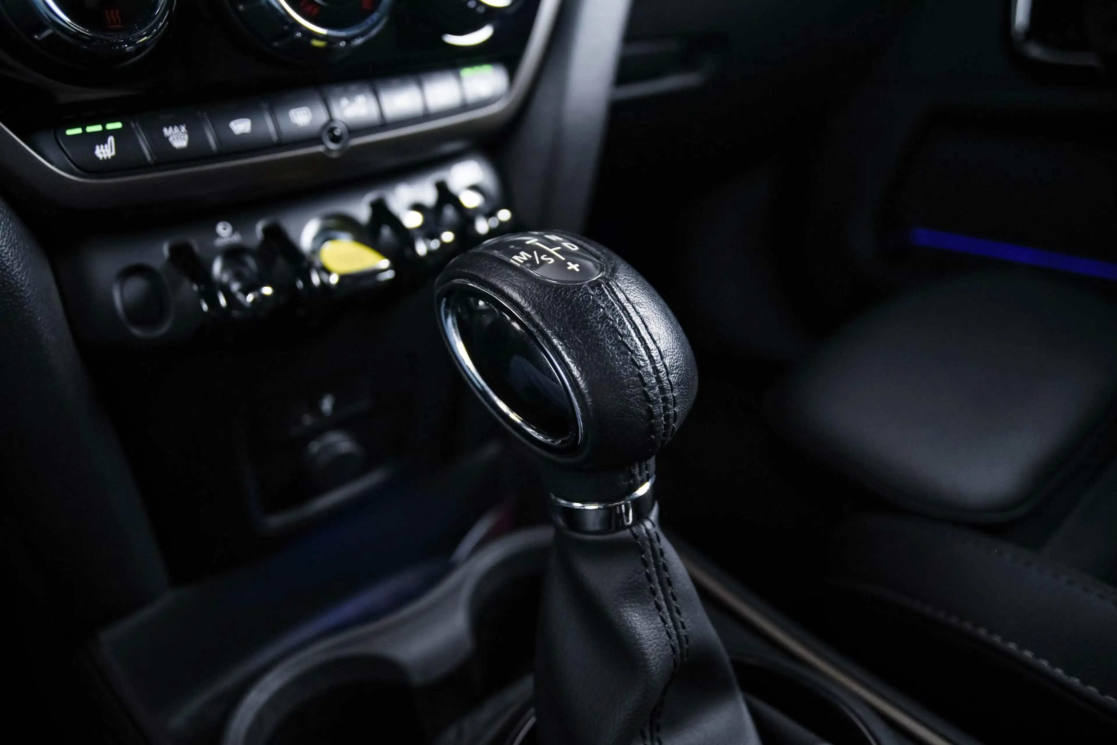 MINI Cooper SE Countryman ALL4 Active Cruise Control - Head up - Elektrisch — photo 15