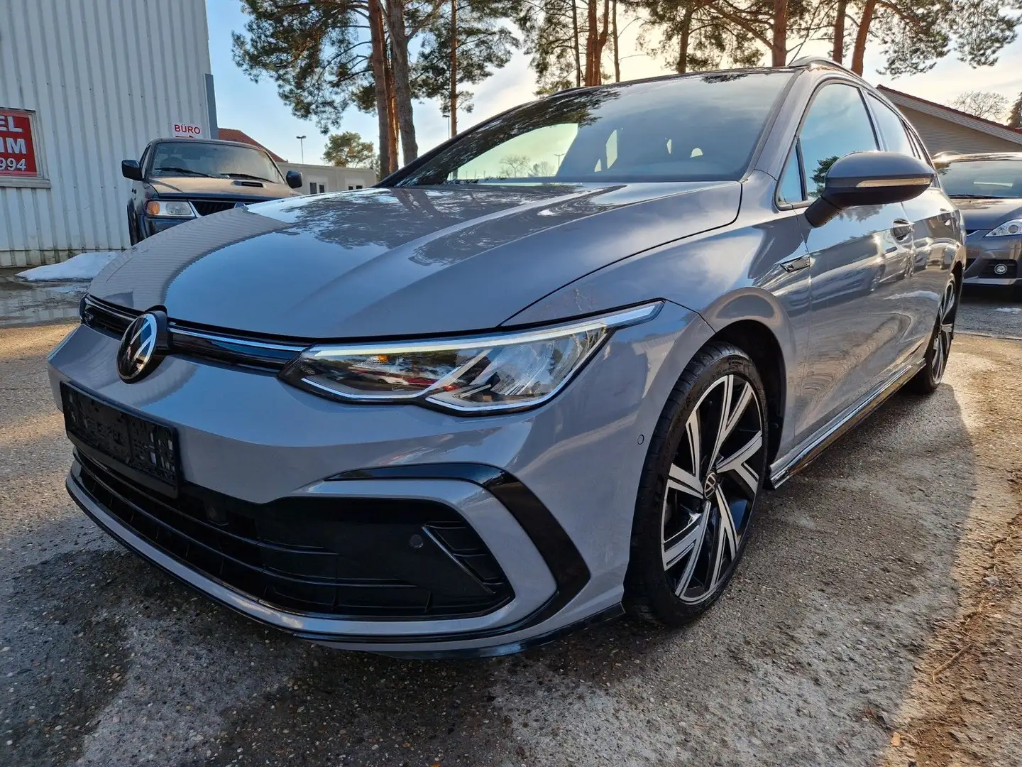 Volkswagen Golf GOLF VIII VARiANT 1.5eTSi R-LiNE iQ DiGiTAL CP Gris - 1