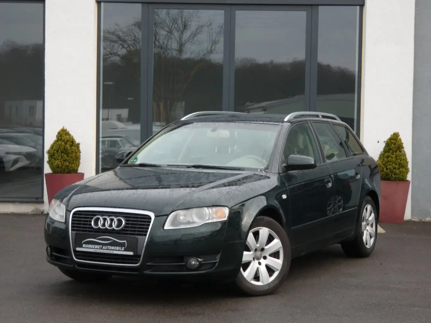 Audi A4 Avant 2.7 TDI*Aut*Navi*Klima*Shz*Pdc*Xenon* Grün - 1