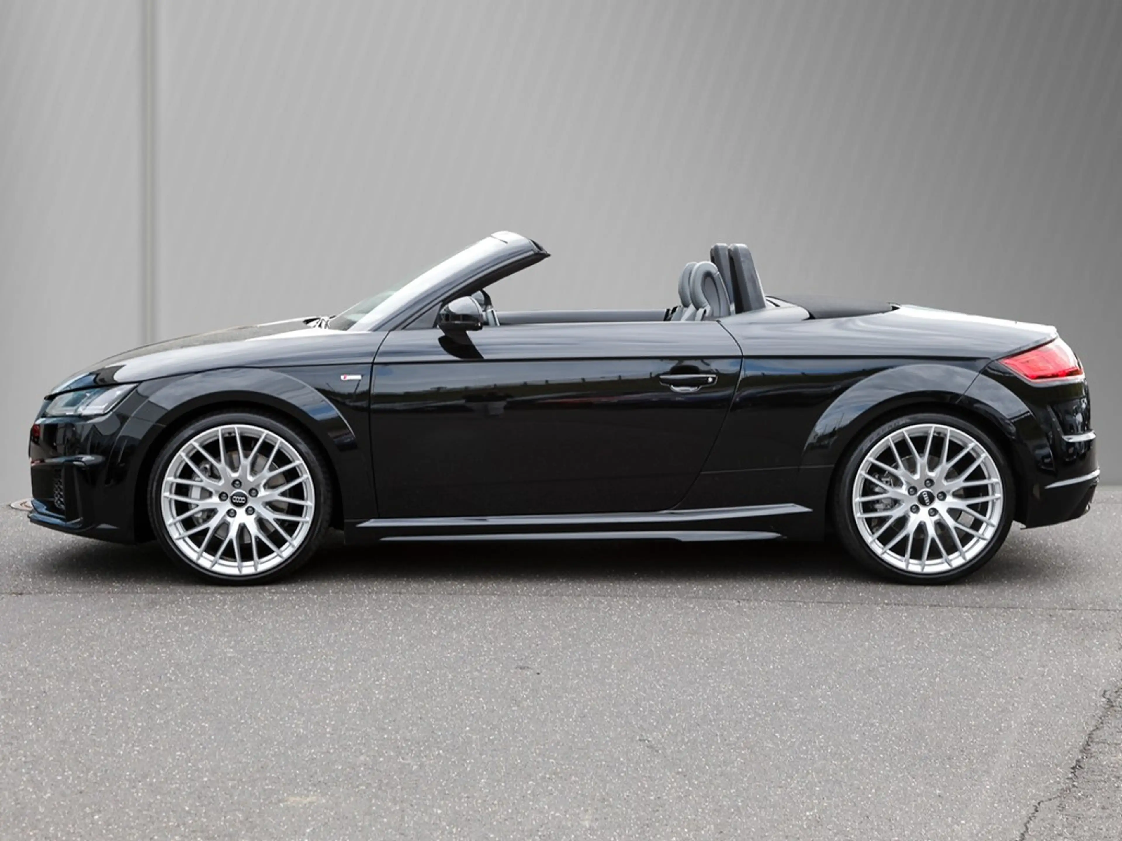 Audi TT Roadster 45 TFSI quattro S line sport + Navi — photo 5