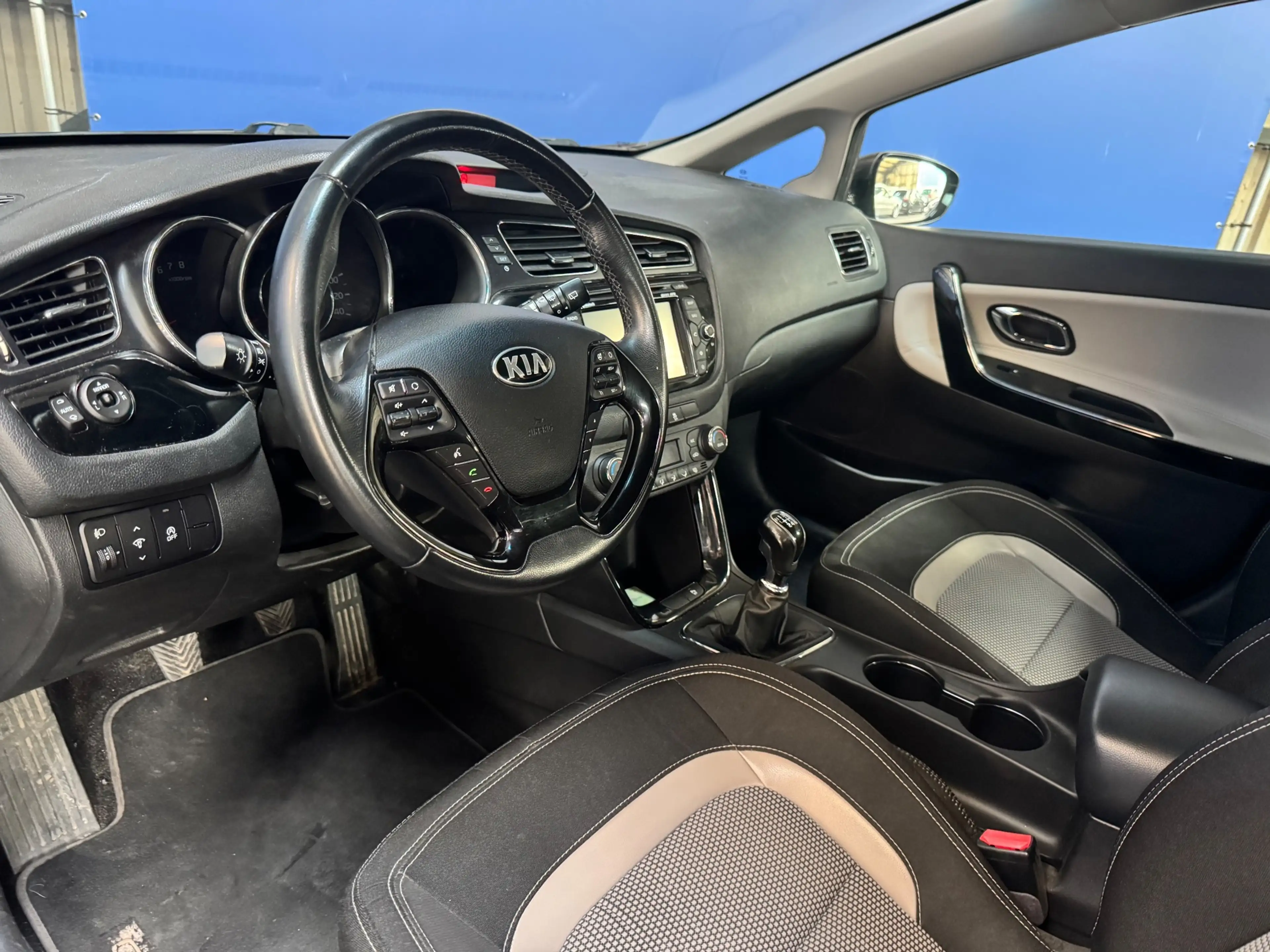 Kia Ceed / cee'd 1.6 GDI Business Pack Nieuwe APK — photo 12