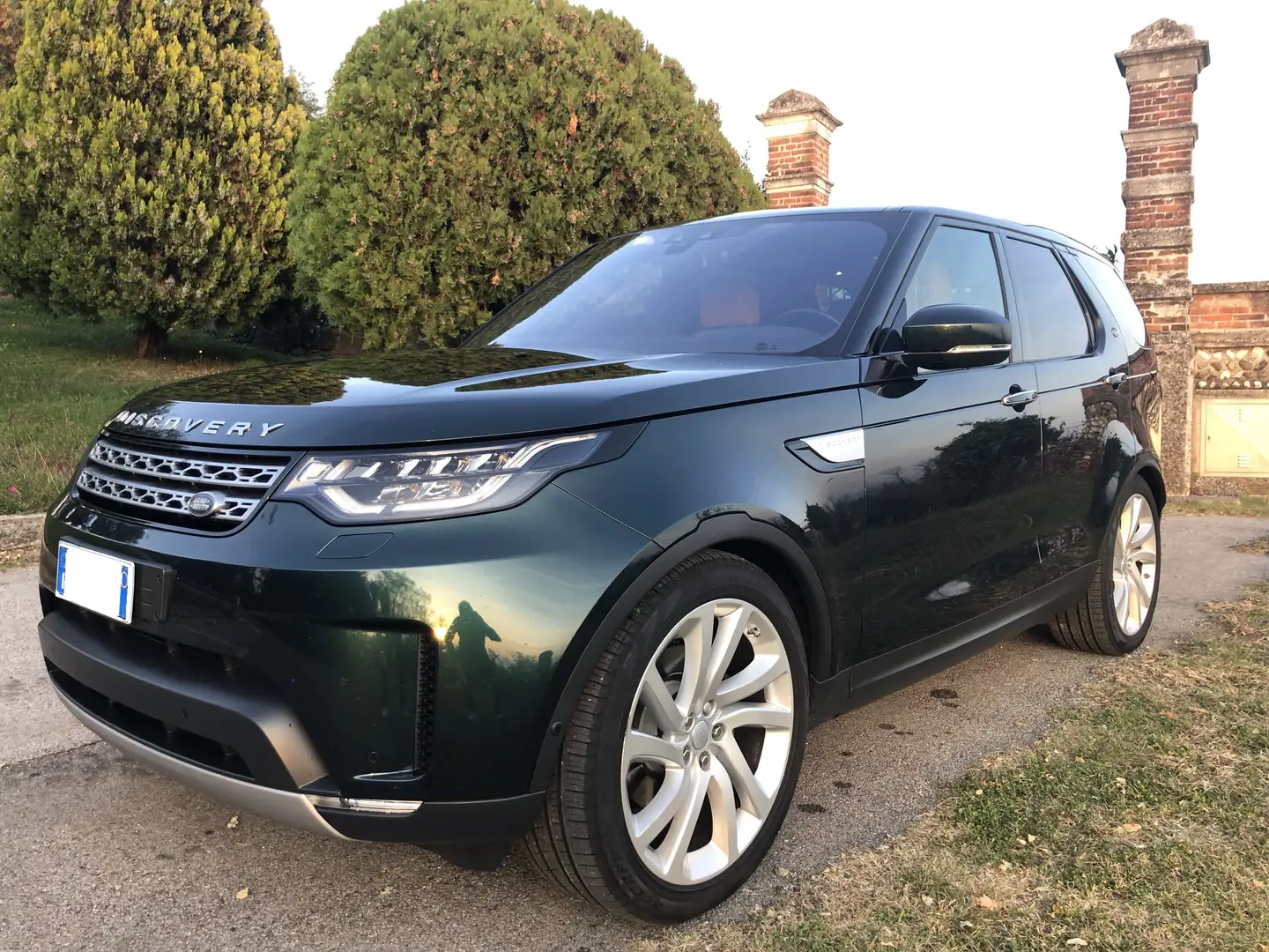 Land Rover Discovery HSE Luxury 7 posti UNICA Verde - 2