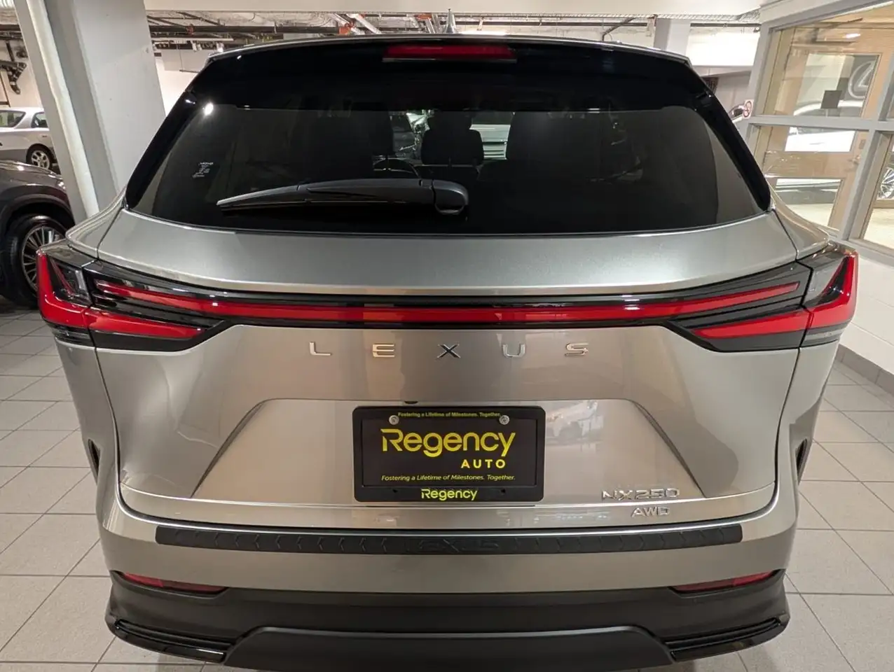 Lexus NX снимка Lexus NX