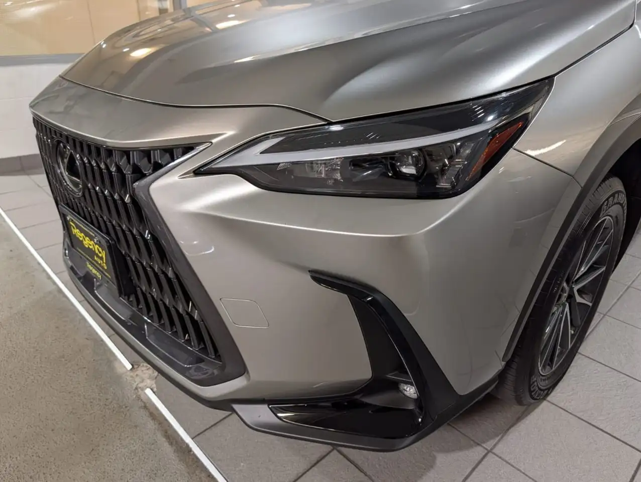 Lexus NX снимка Lexus NX