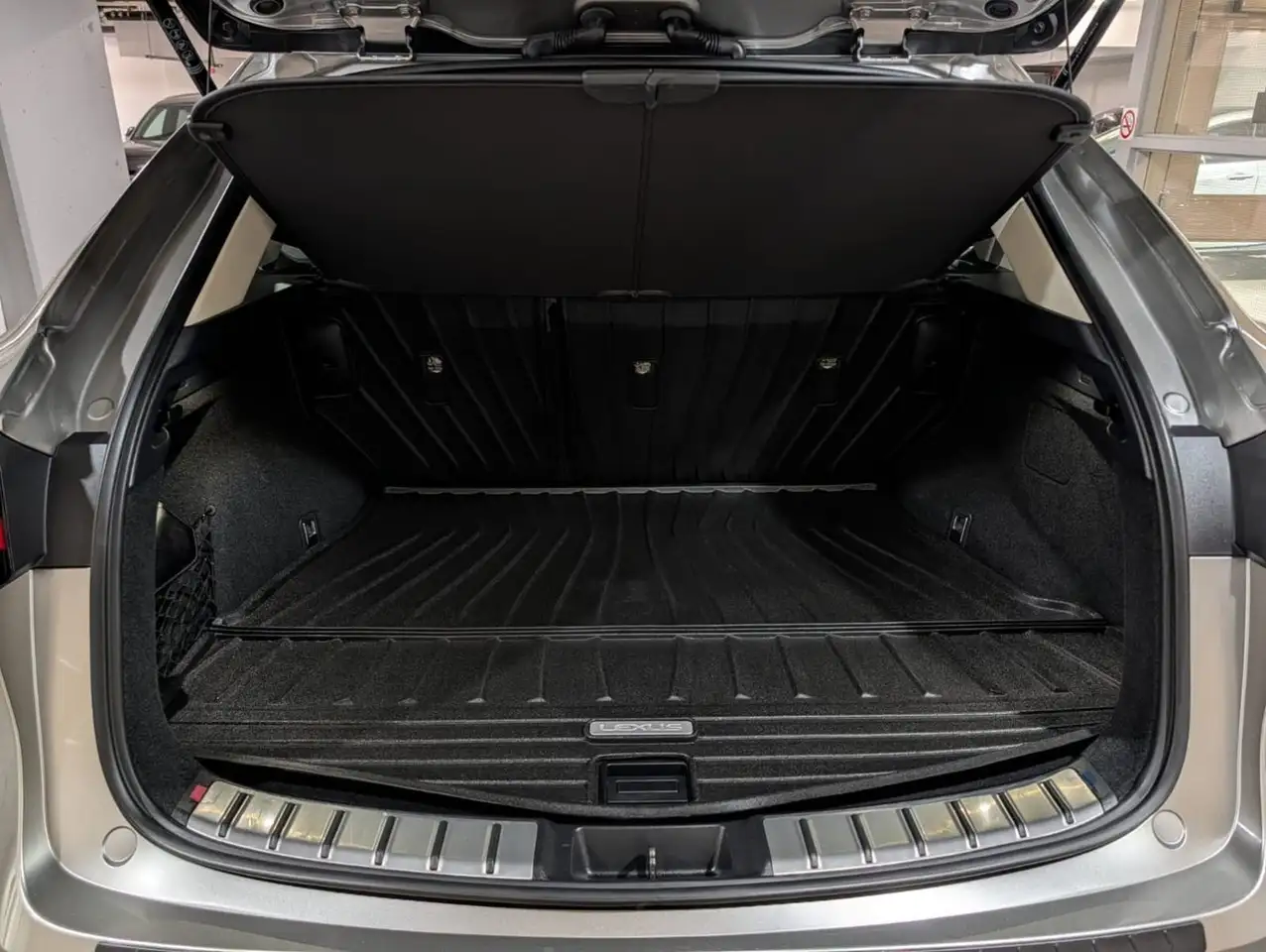 Lexus NX снимка Lexus NX