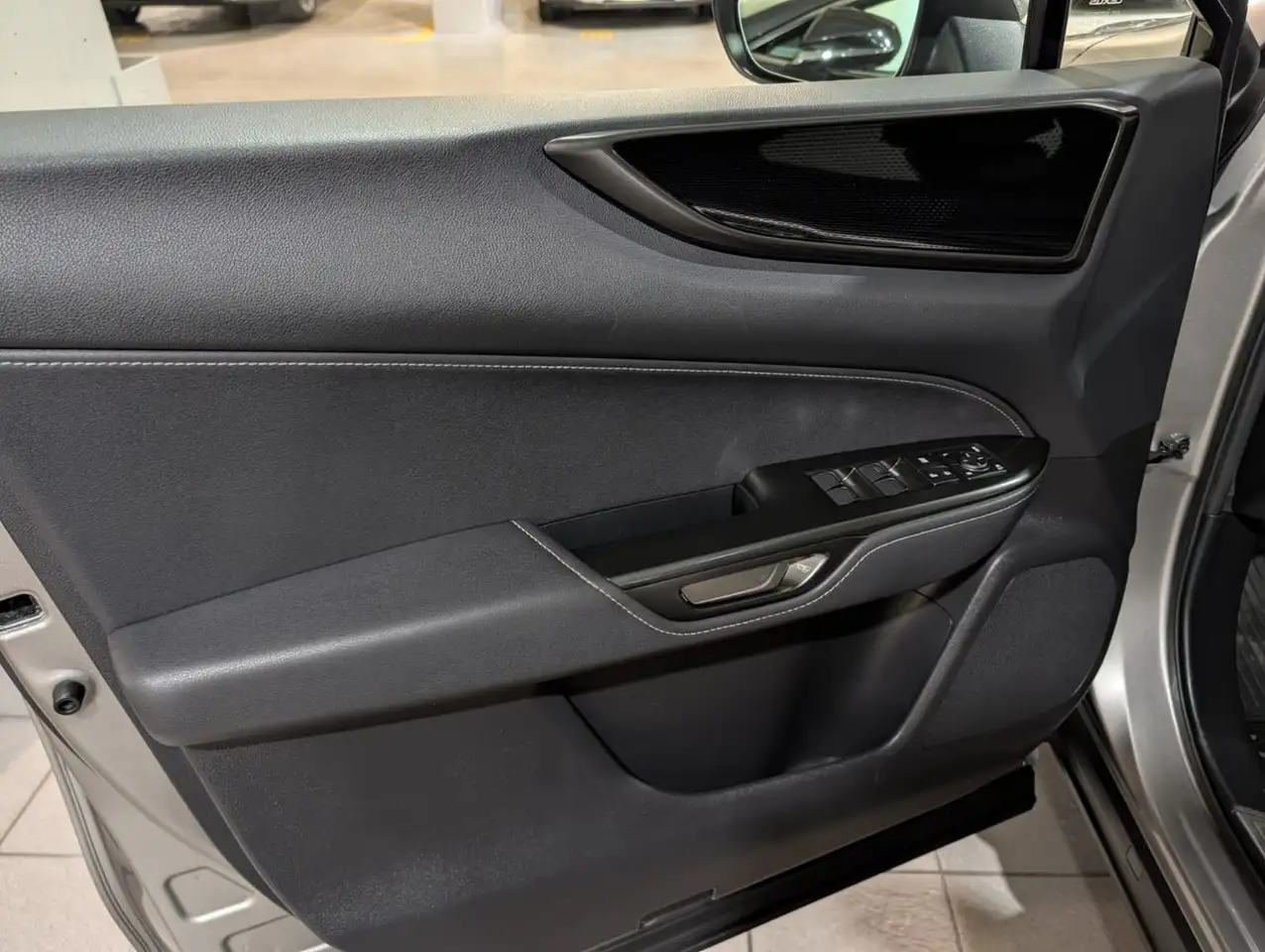 Lexus NX снимка Lexus NX