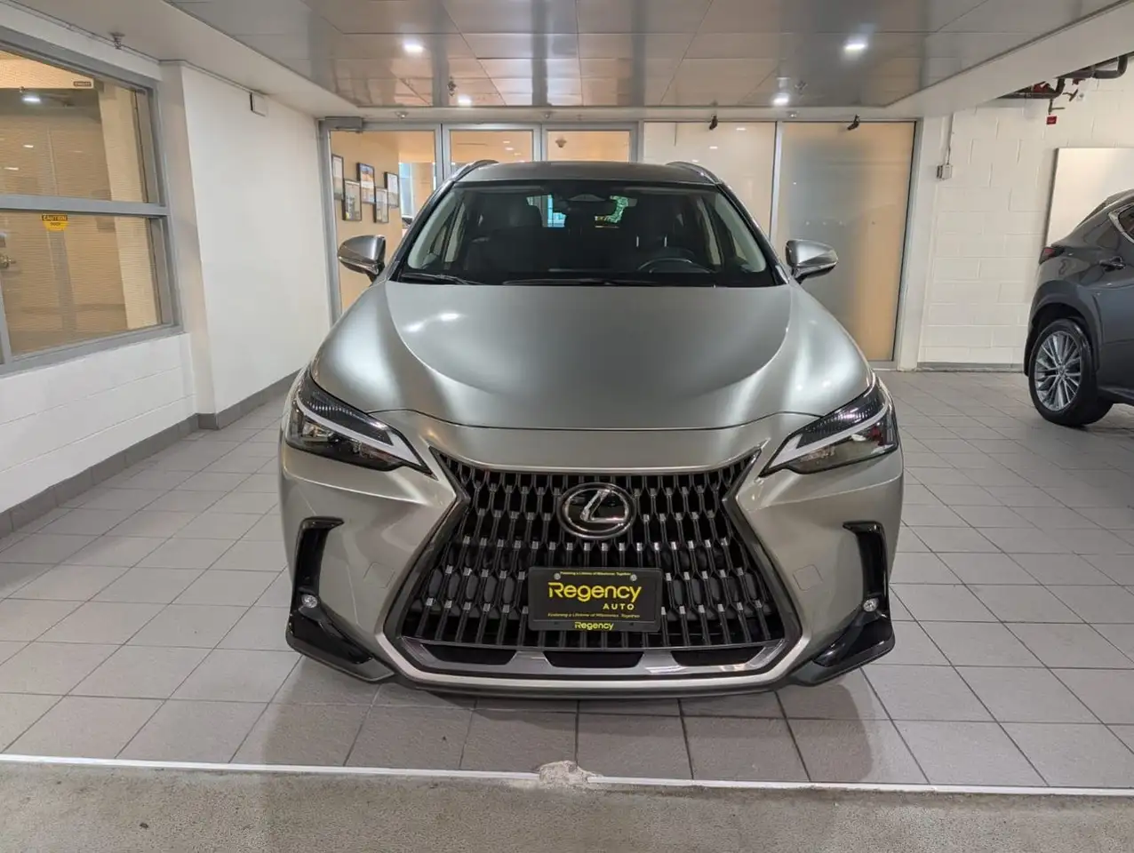 Lexus NX снимка Lexus NX