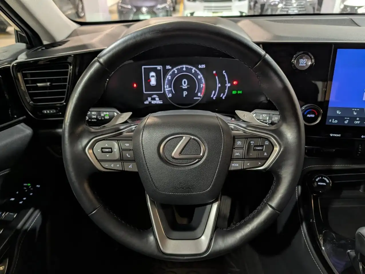 Lexus NX снимка Lexus NX
