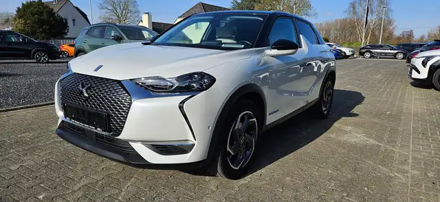 DS Automobiles DS 3 Crossback 1.2 12V e-THP SoChic NAVI KAM. SHZ