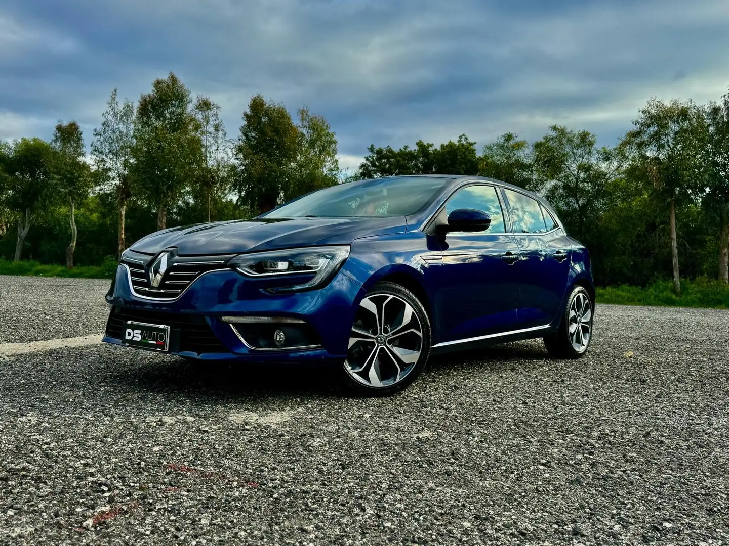 Renault Megane Megane IV 2016 1.3 tce Intens 160cv edc fap Blu/Azzurro - 2