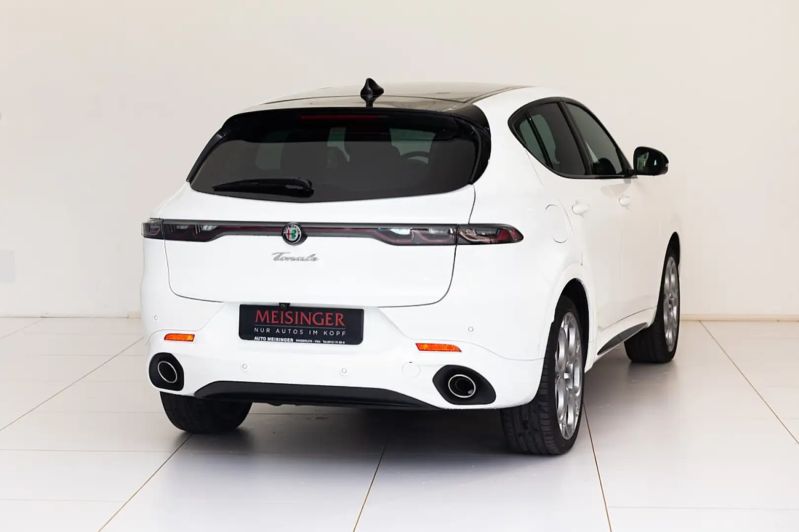 Alfa Romeo Tonale Tributo Italiano 1.3 T4 PHEV VGT e-AWD Weiß - 2