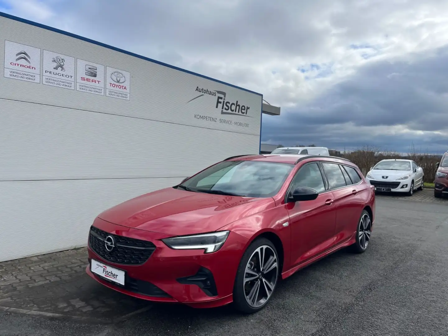 Opel Insignia B Sports Tourer Ultimate Rot - 1