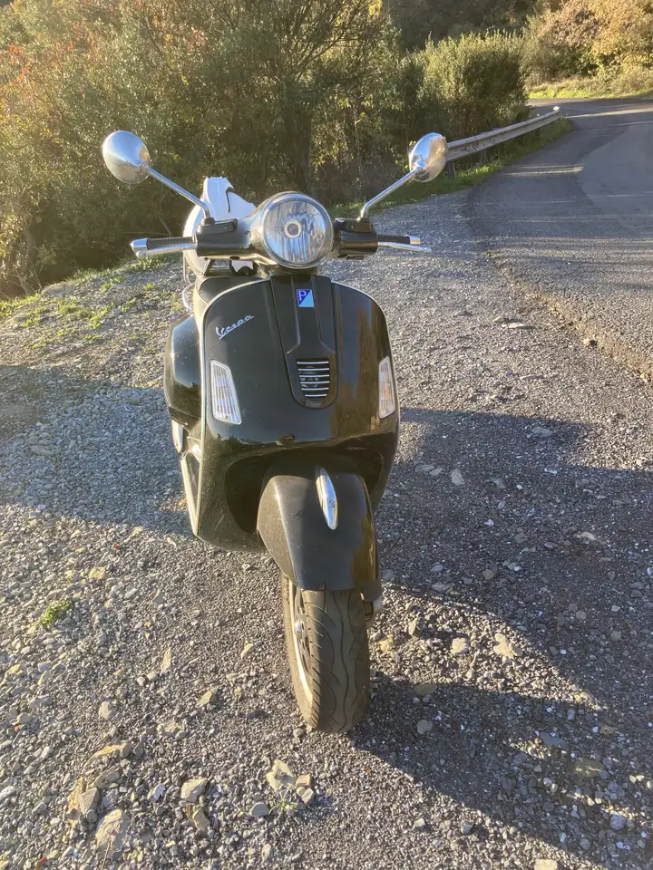 Vespa GTS Super 300