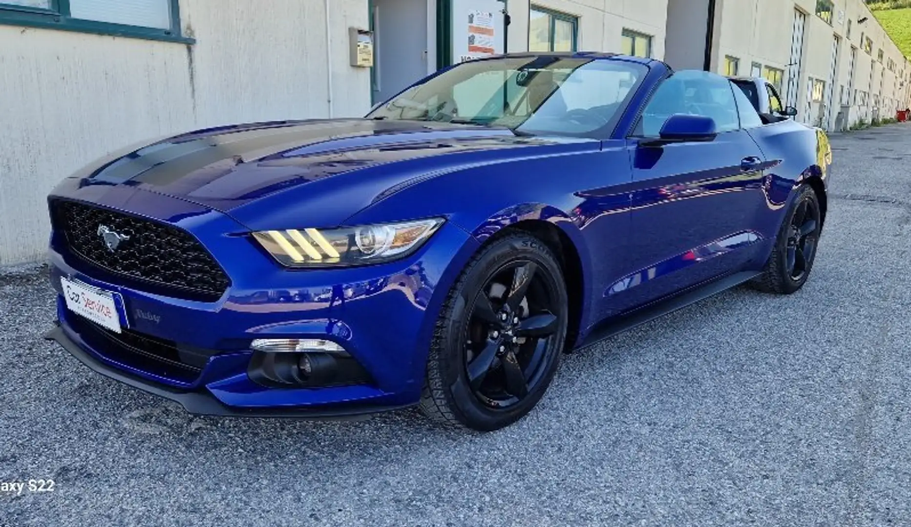 Ford Mustang Mustang Convertible 3.7 v6 305cv auto Blu/Azzurro - 2