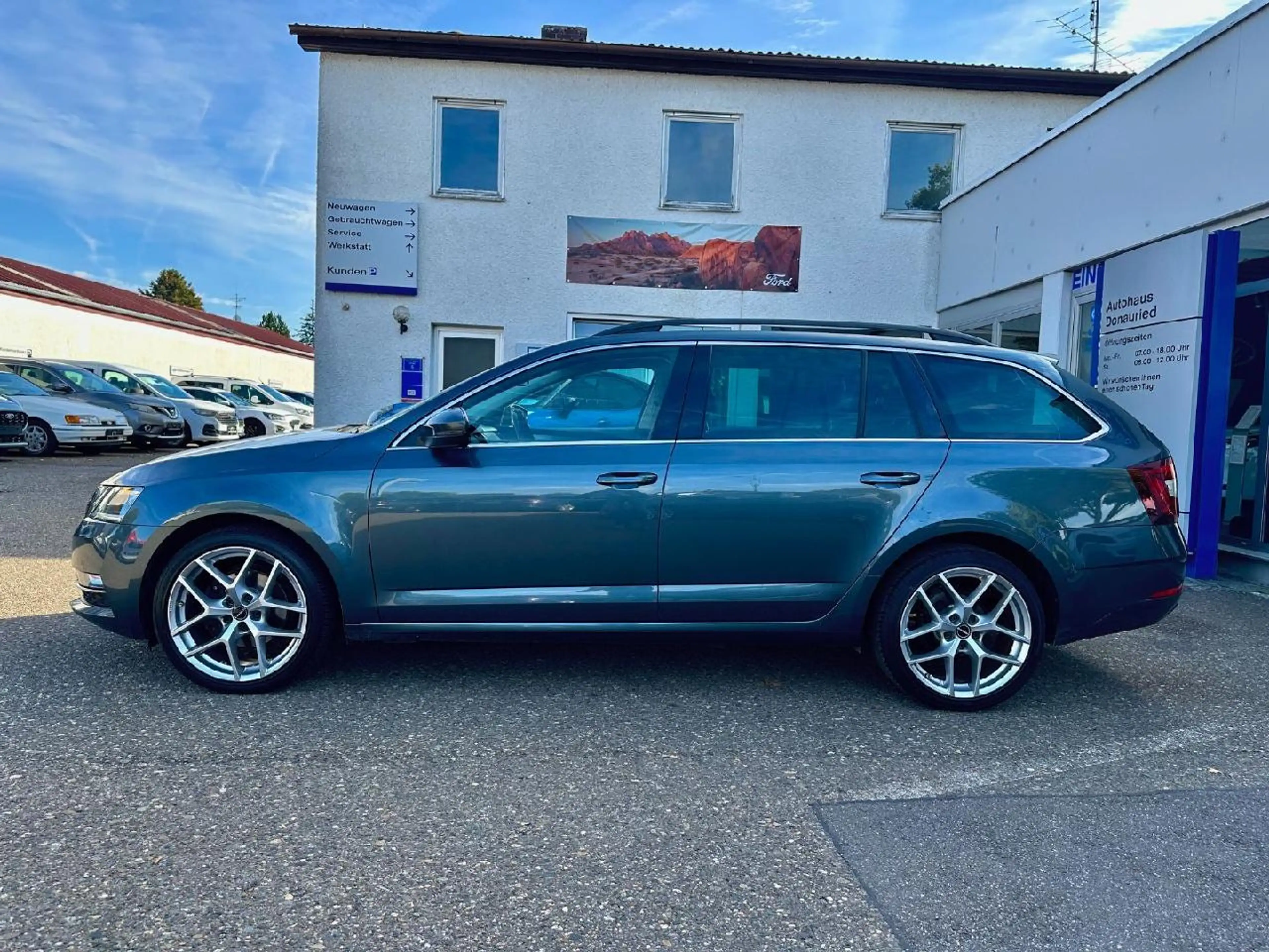 Skoda Octavia Combi Style Aut. — photo 3
