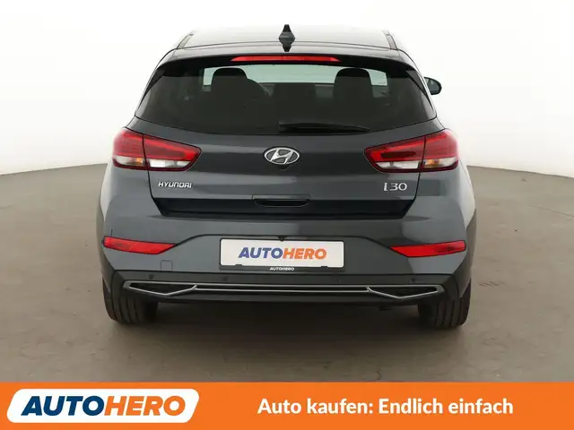 Hyundai i30 view 5