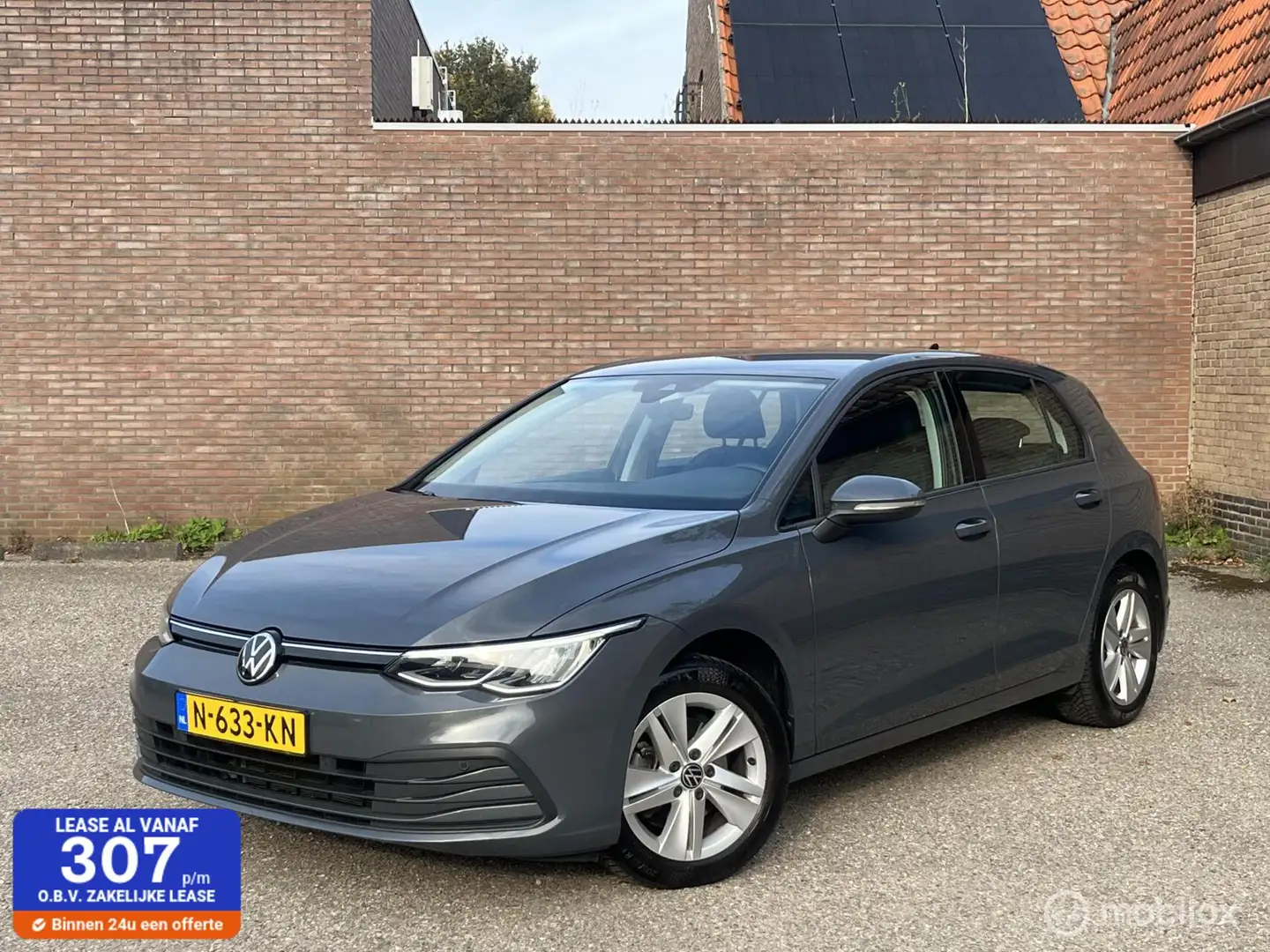 Volkswagen Golf 1.0 eTSI Life | CarPlay | Rijklaar| Automaat Gris - 1