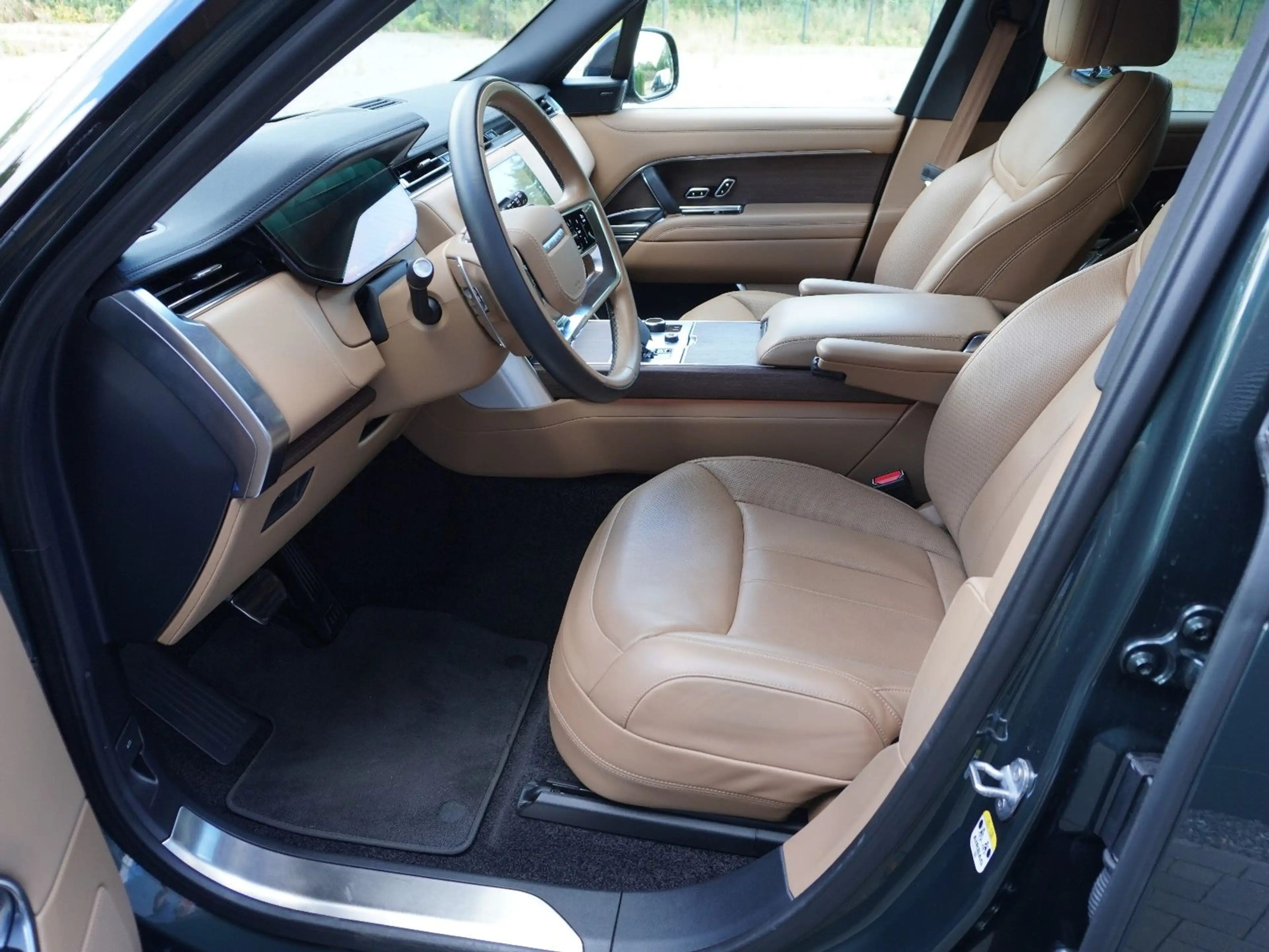 Land Rover Range Rover HSE D 350 — photo 15