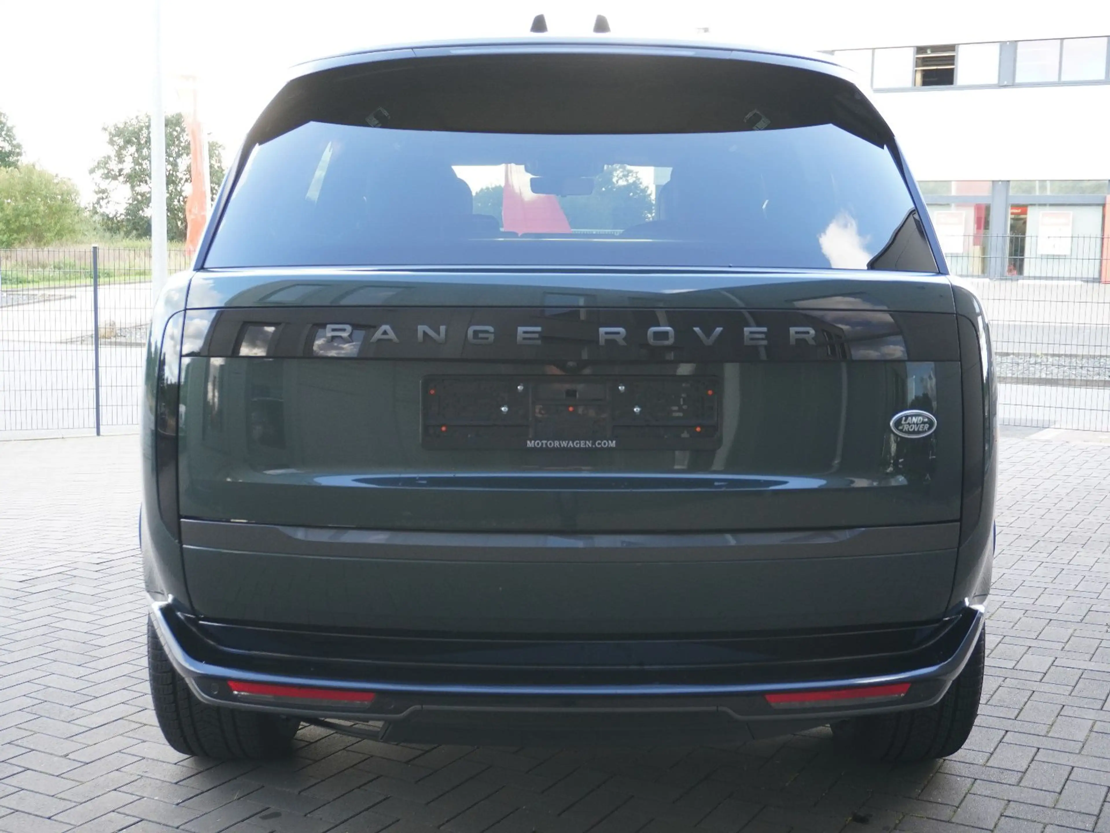 Land Rover Range Rover HSE D 350 — photo 4