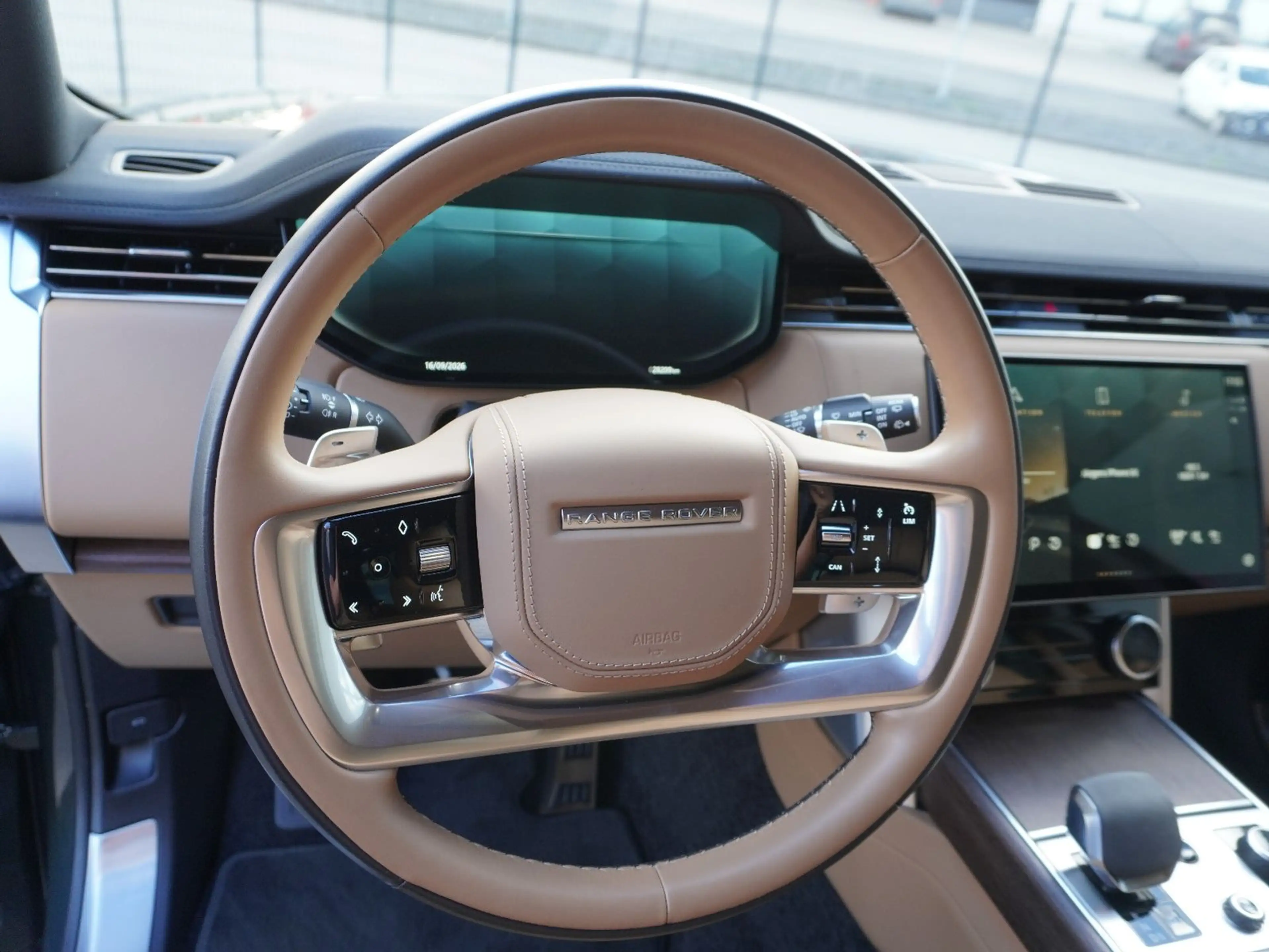 Land Rover Range Rover HSE D 350 — photo 12