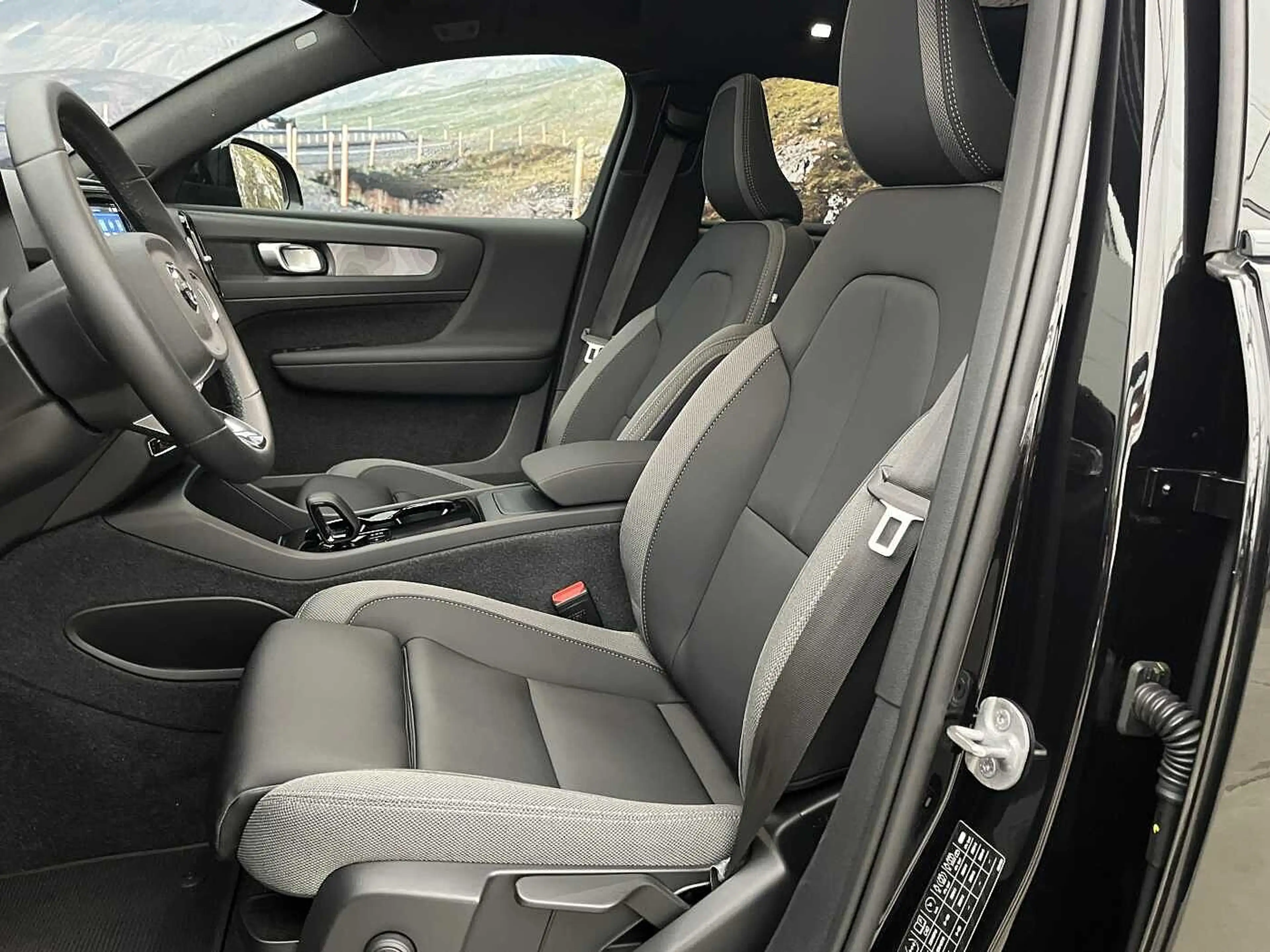 Volvo C40 RECHARGE PLUS - EXTENDED RANGE — photo 7