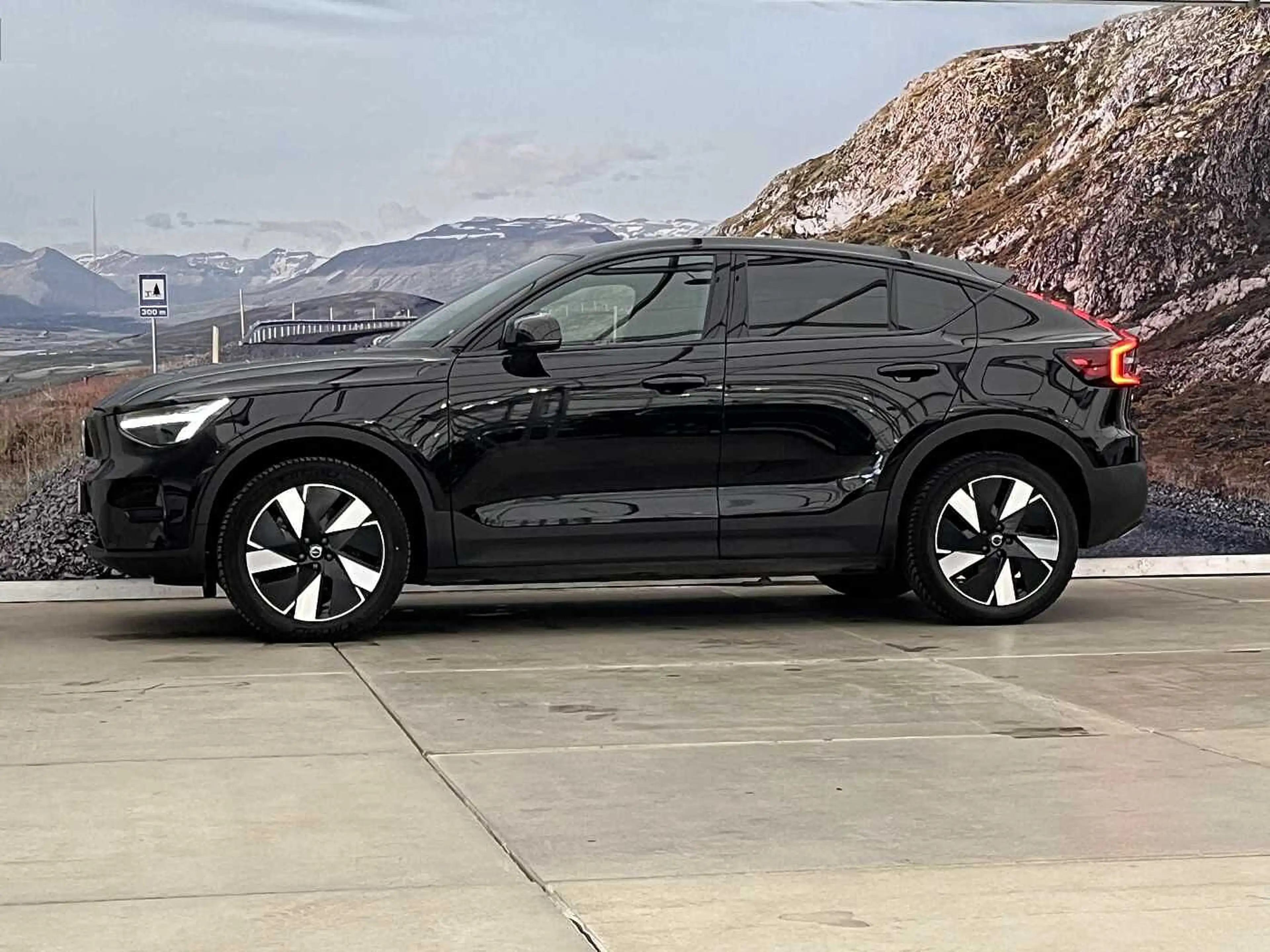 Volvo C40 RECHARGE PLUS - EXTENDED RANGE — photo 2
