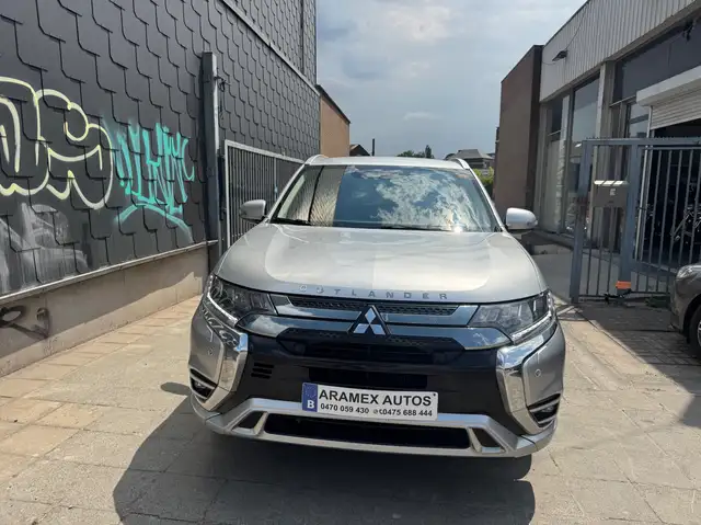 Mitsubishi Outlander Outlander PHEV 2.4i 4WD Business Edition SDA