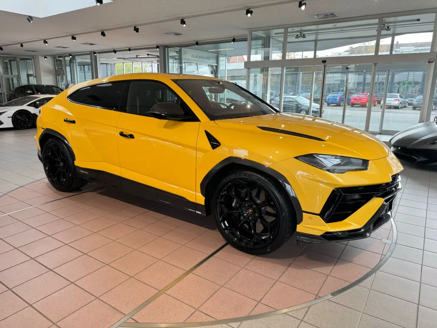 Lamborghini Urus Performante Carbon/Panorama/Lederpaket Amarillo - 2