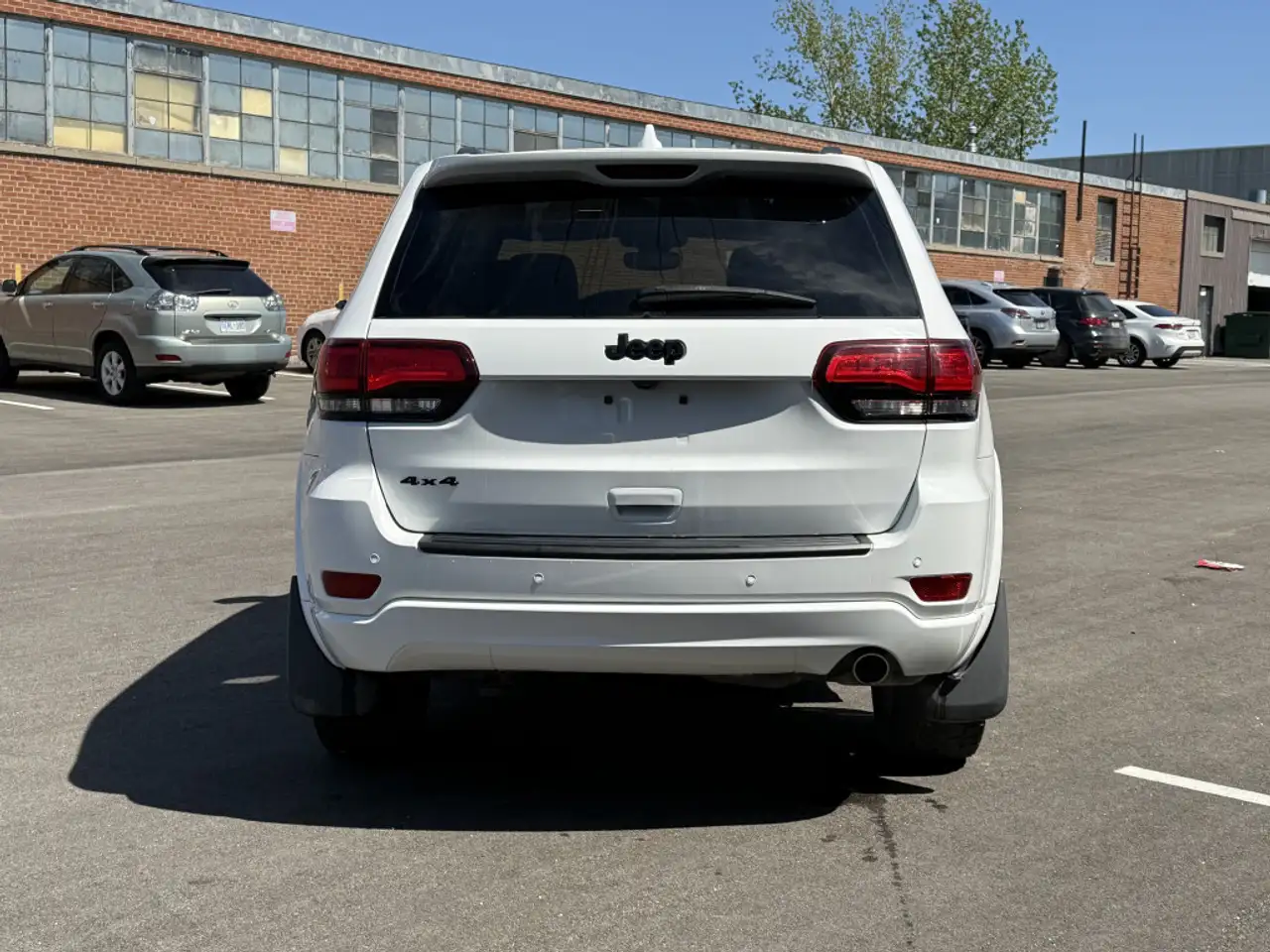 Jeep Grand Cherokee снимка Jeep Grand Cherokee