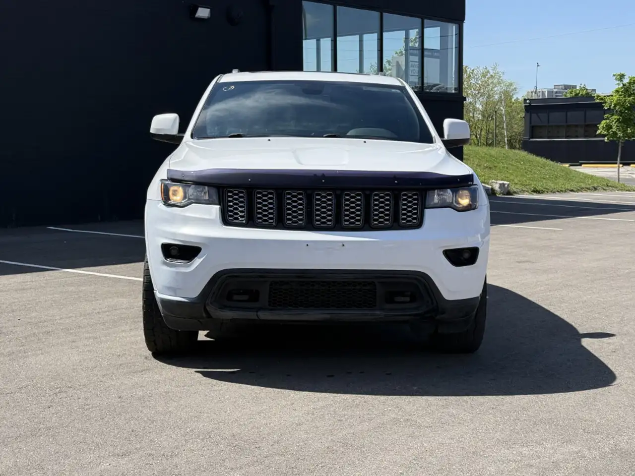 Jeep Grand Cherokee снимка Jeep Grand Cherokee