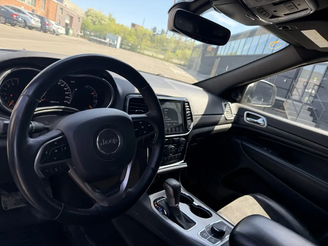 Jeep Grand Cherokee снимка Jeep Grand Cherokee