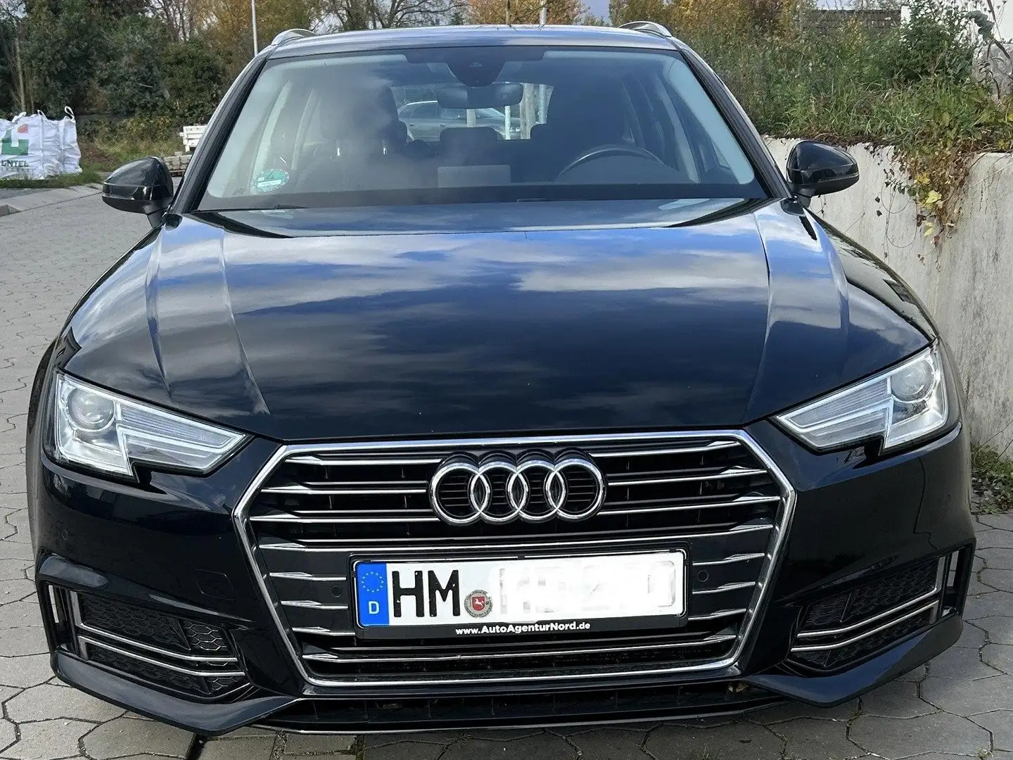 Audi A4 35 TDI design Schwarz - 1