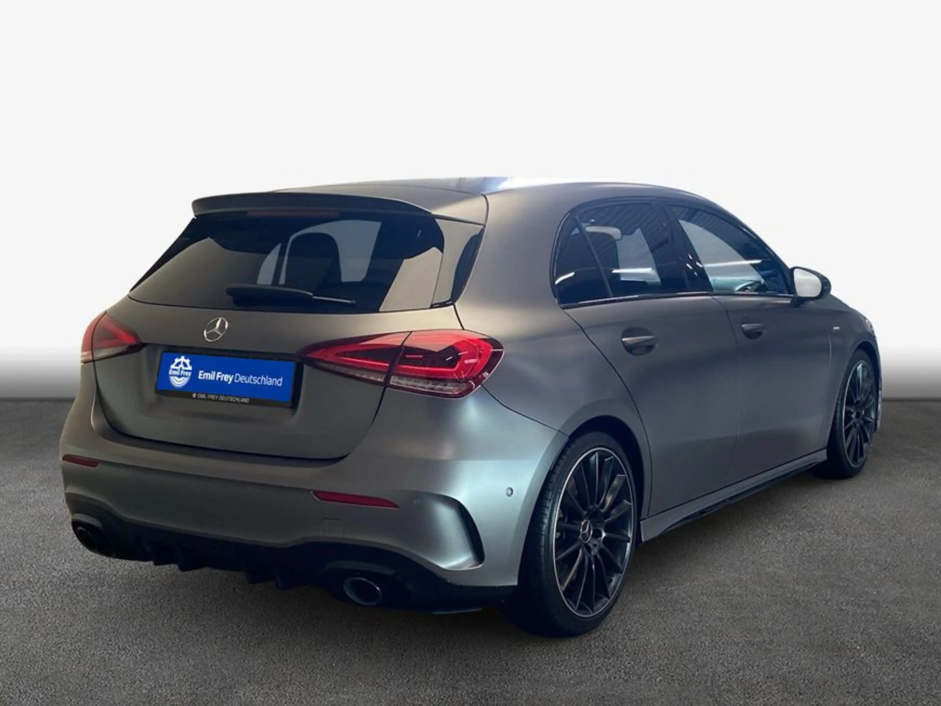 Mercedes-Benz A 35 AMG A-Klasse — photo 2