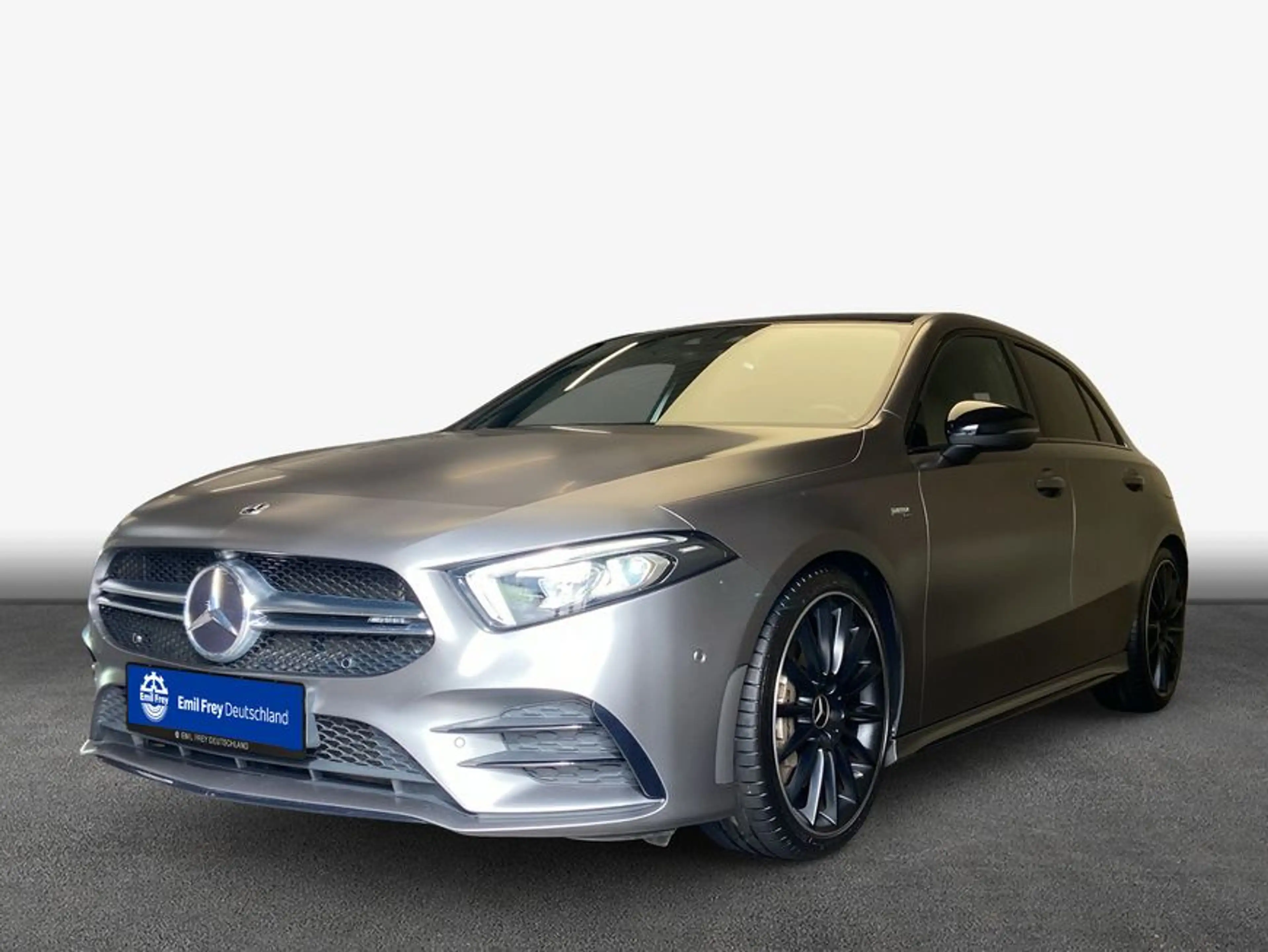 Mercedes-Benz A 35 AMG A-Klasse — photo 4