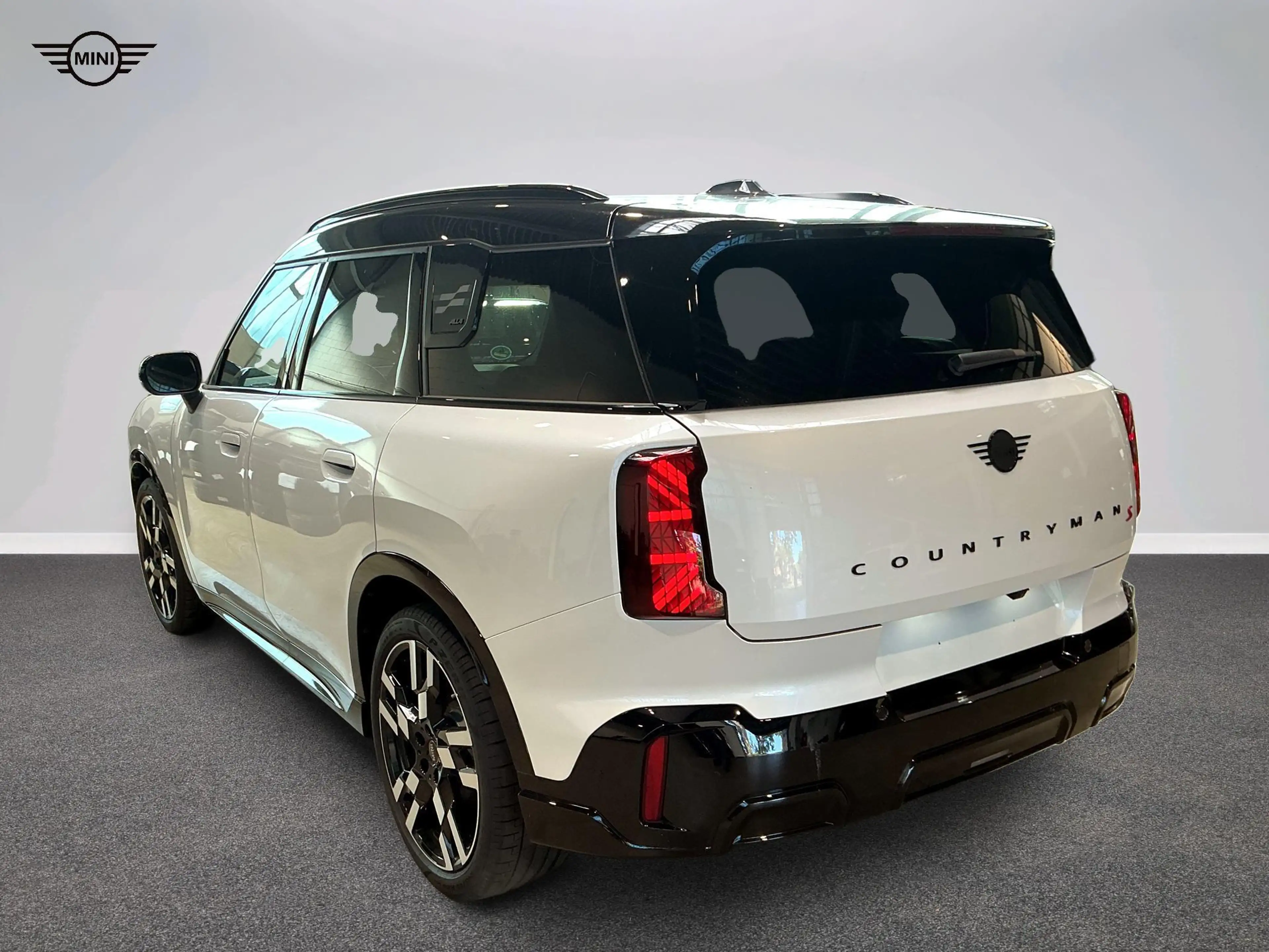 MINI Countryman S All4 John Cooper Works Trim — photo 6