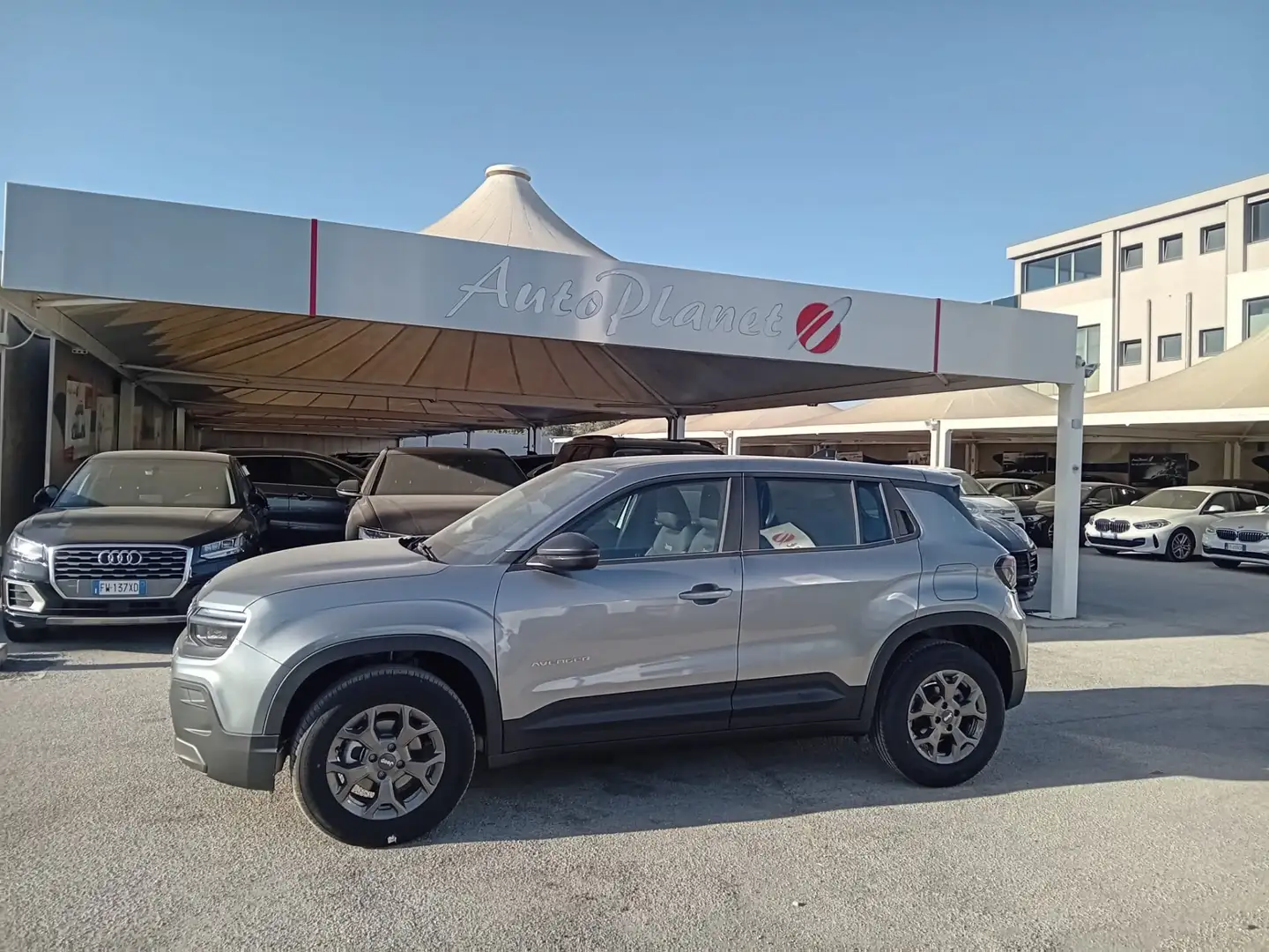 Jeep Avenger Avenger 1.2 Turbo 100 CV Altitude Grigio - 2