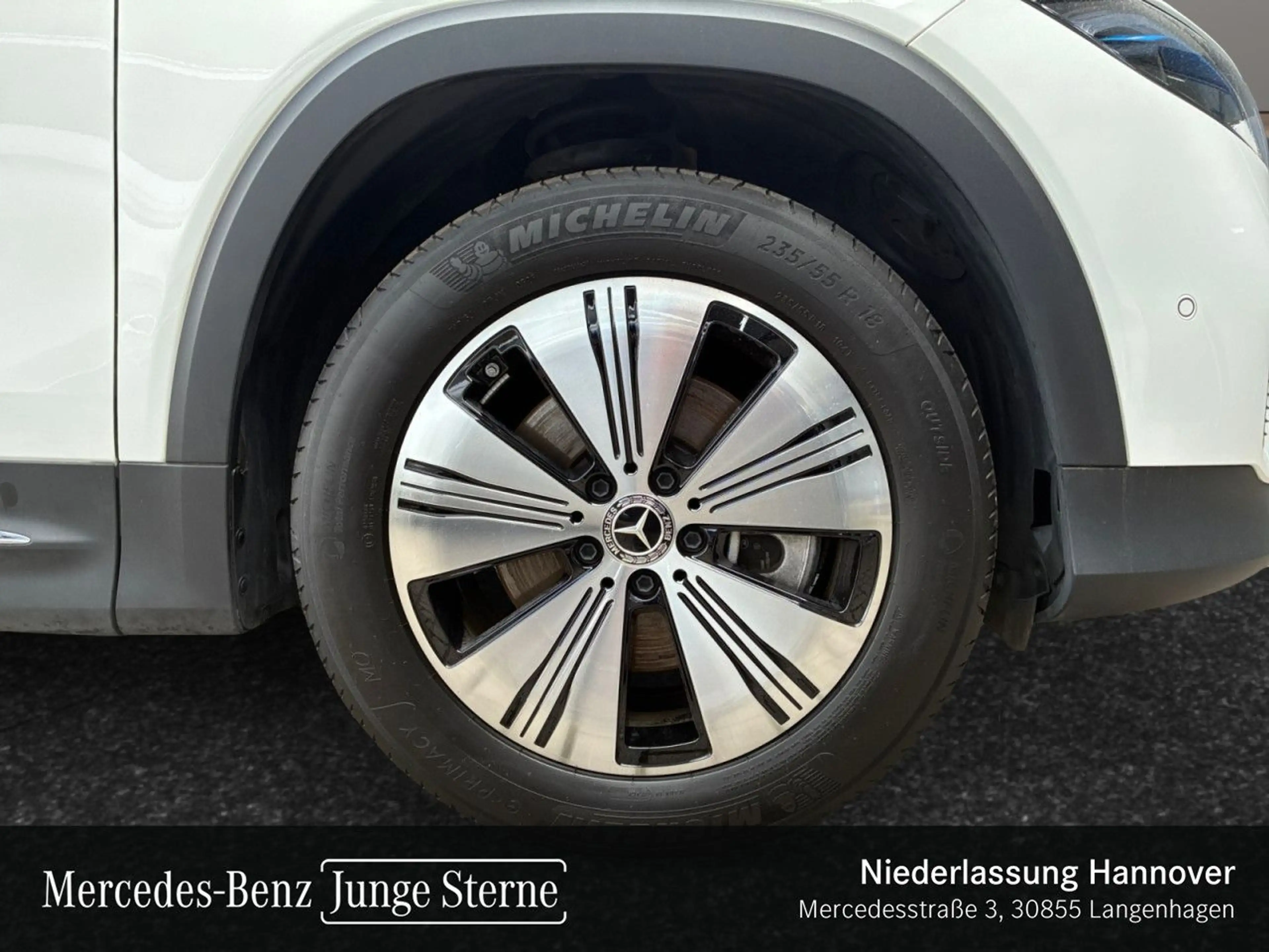 Mercedes-Benz EQB 250 PROG+PLUS-PAKET+AHK+PANO+KAMERA+KEYLESS — photo 6