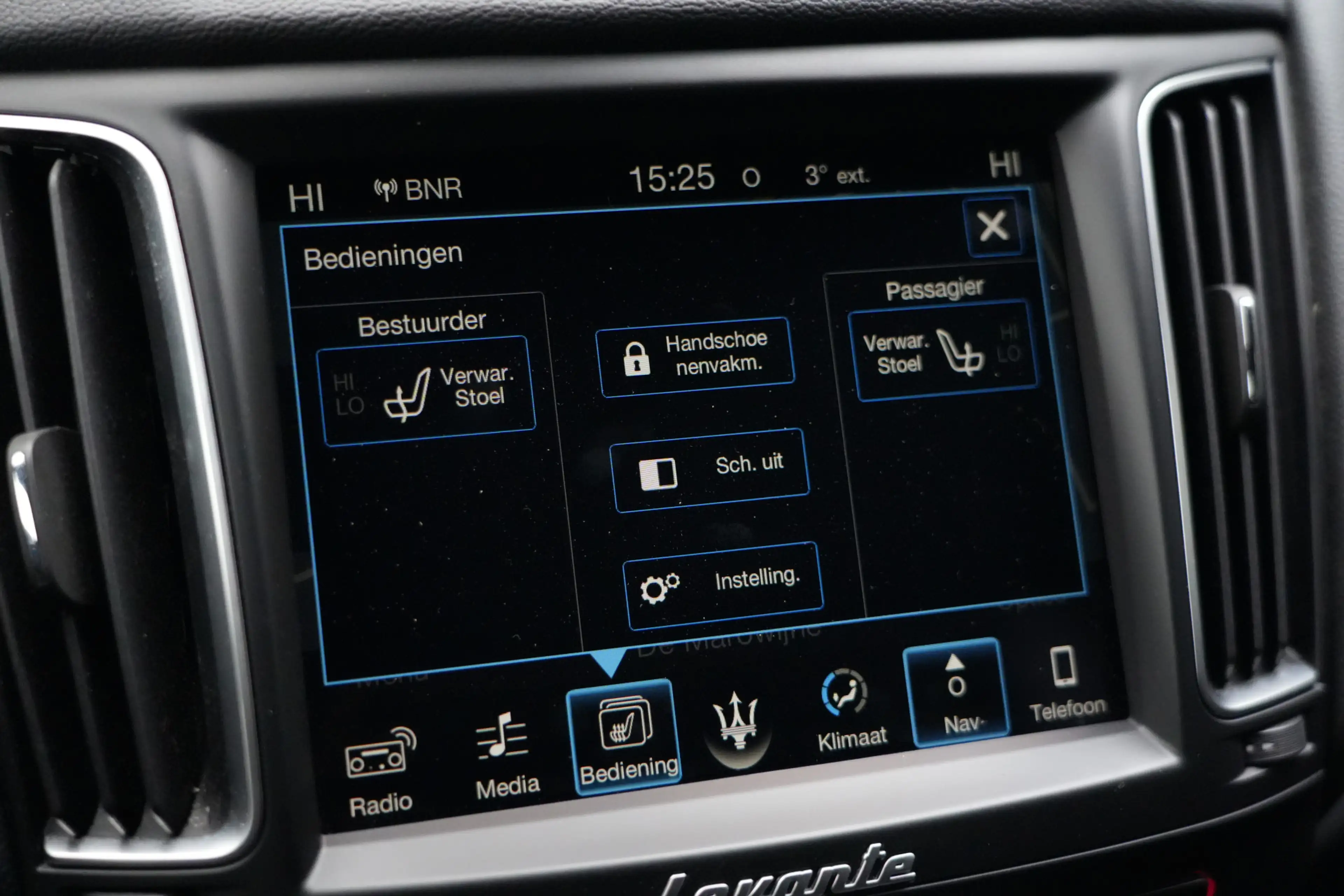 Maserati Levante 3.0 V6 S AWD GranLusso 430pk Stoelverwarming/Lucht — photo 17