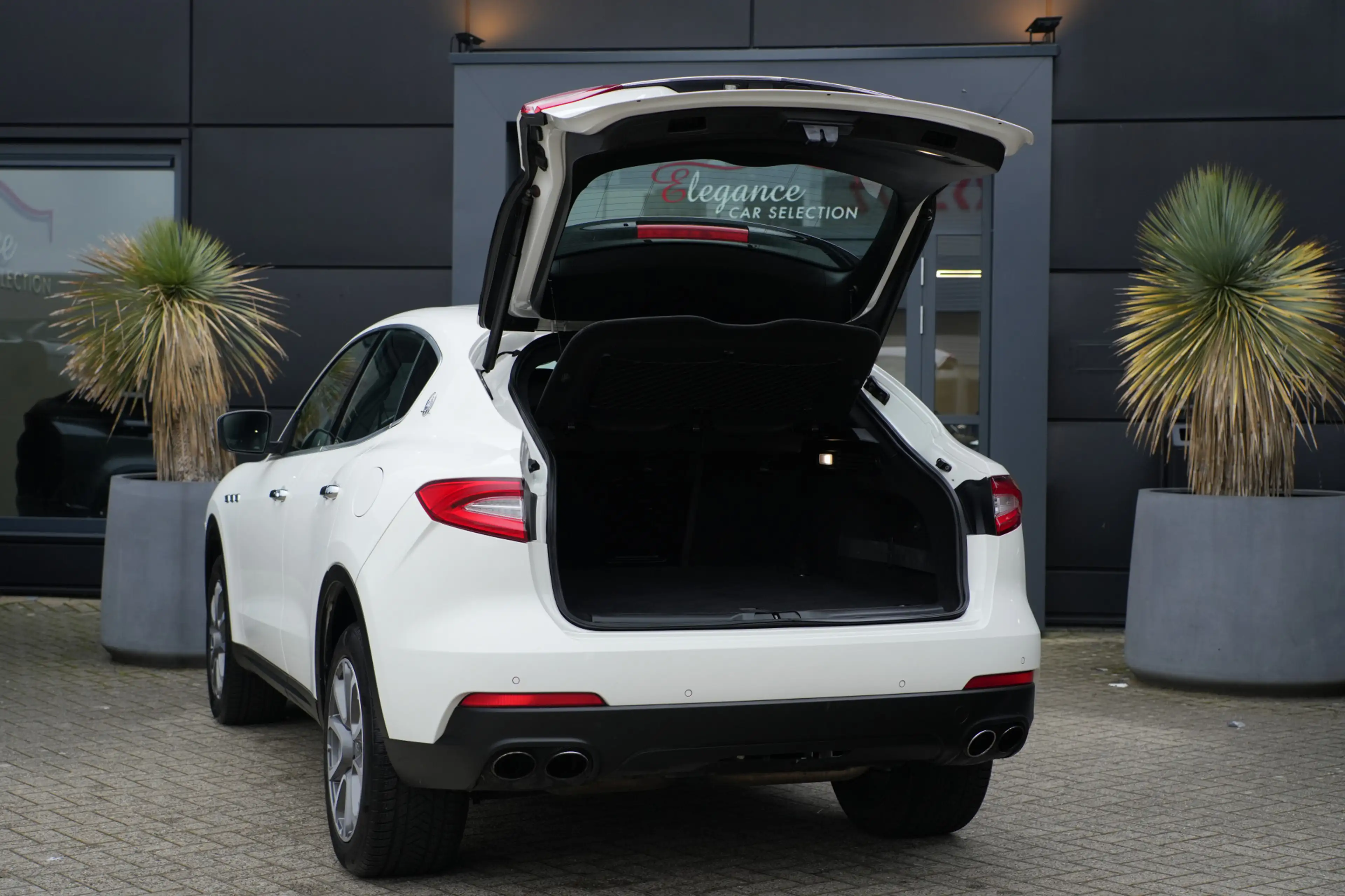 Maserati Levante 3.0 V6 S AWD GranLusso 430pk Stoelverwarming/Lucht — photo 28