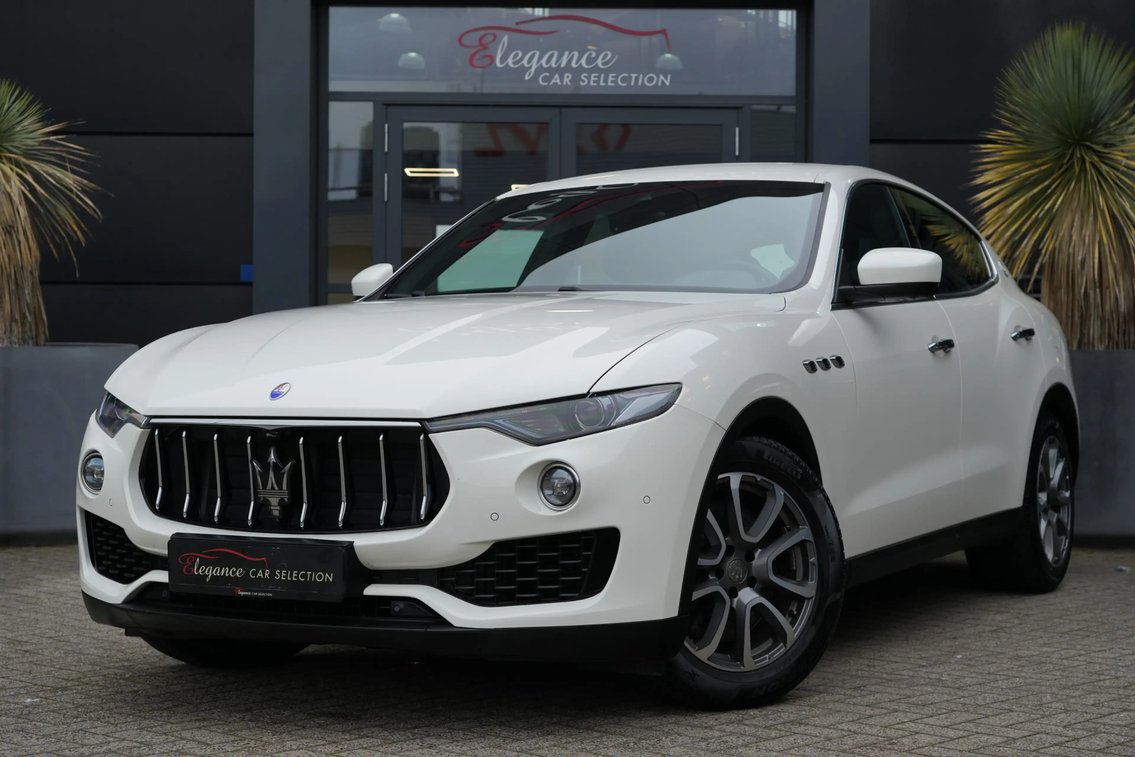 Maserati Levante 3.0 V6 S AWD GranLusso 430pk Stoelverwarming/Lucht