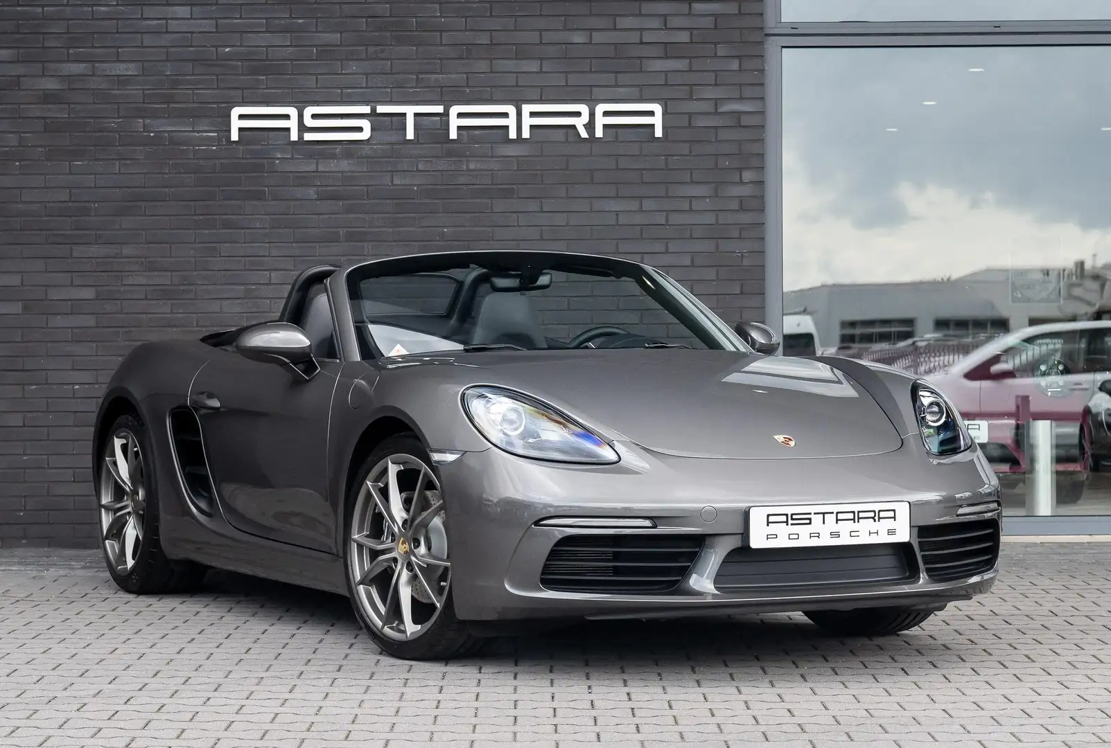 Porsche 718 Boxster | 300pk | PDK Szürke - 1