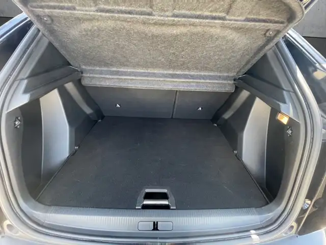 Peugeot 2008 view 7