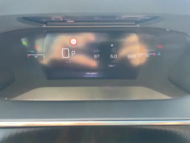 Peugeot 2008 view 15
