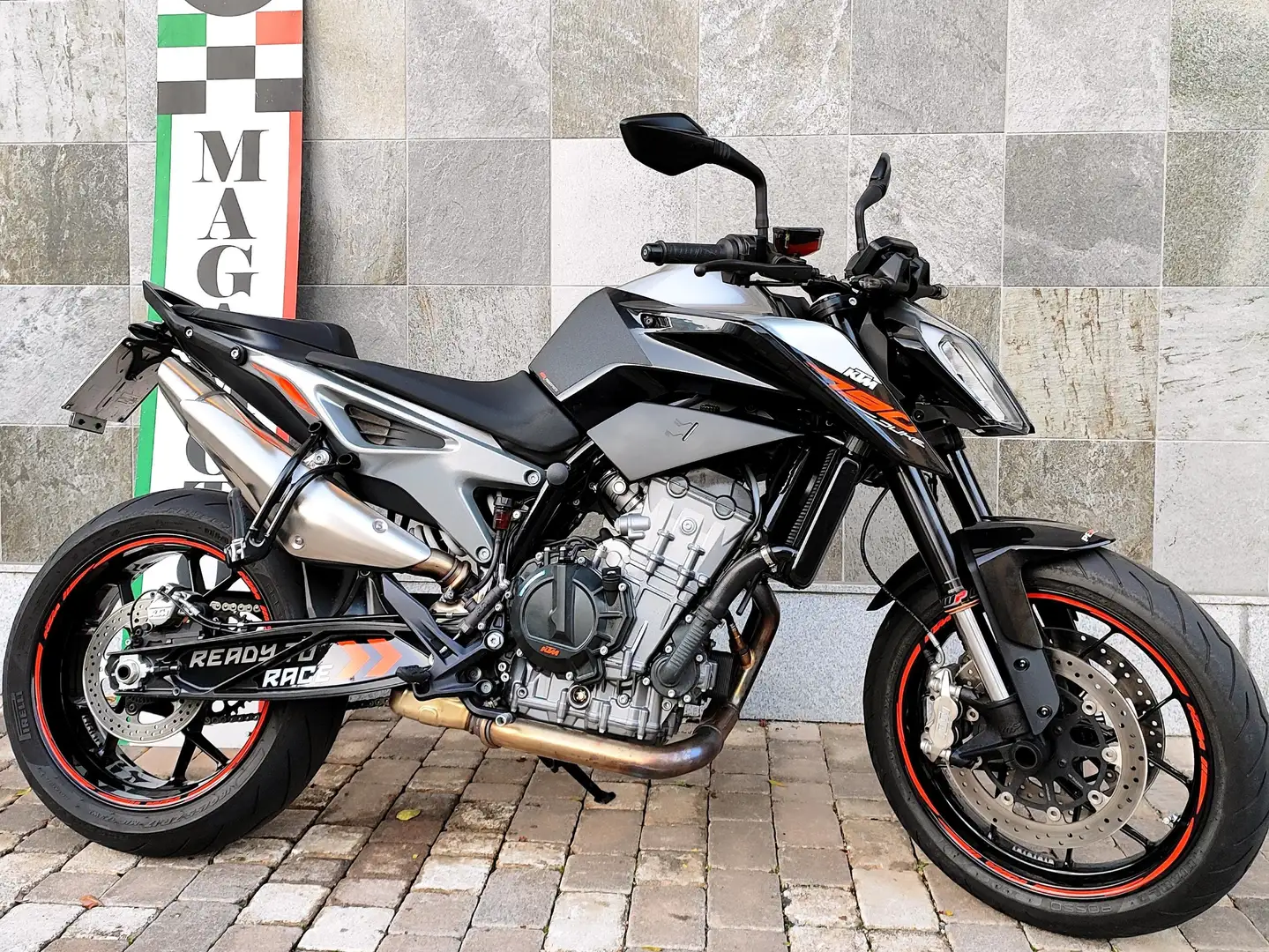 KTM 790 Duke 105 CV Nero - 2