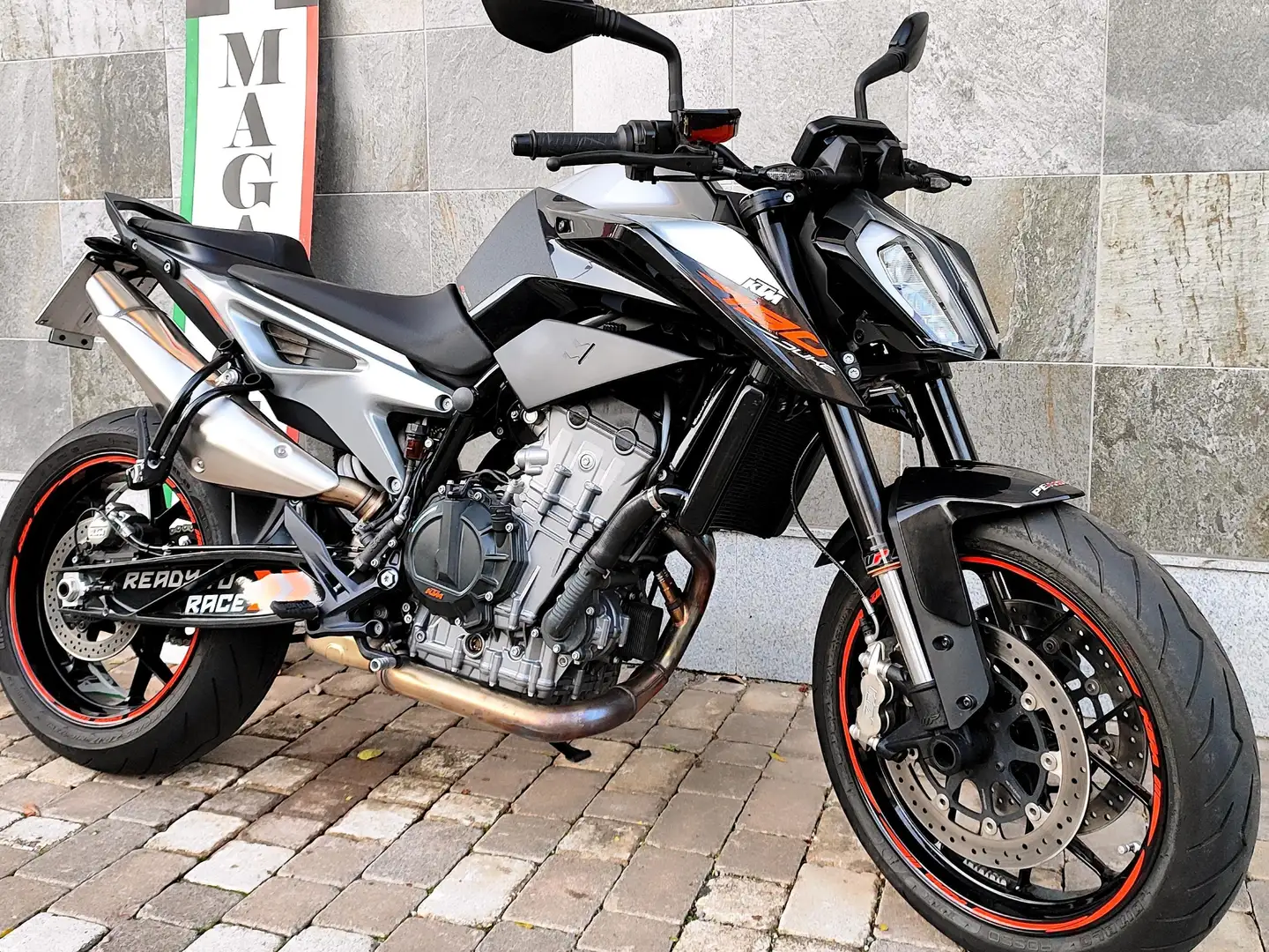KTM 790 Duke 105 CV Nero - 1