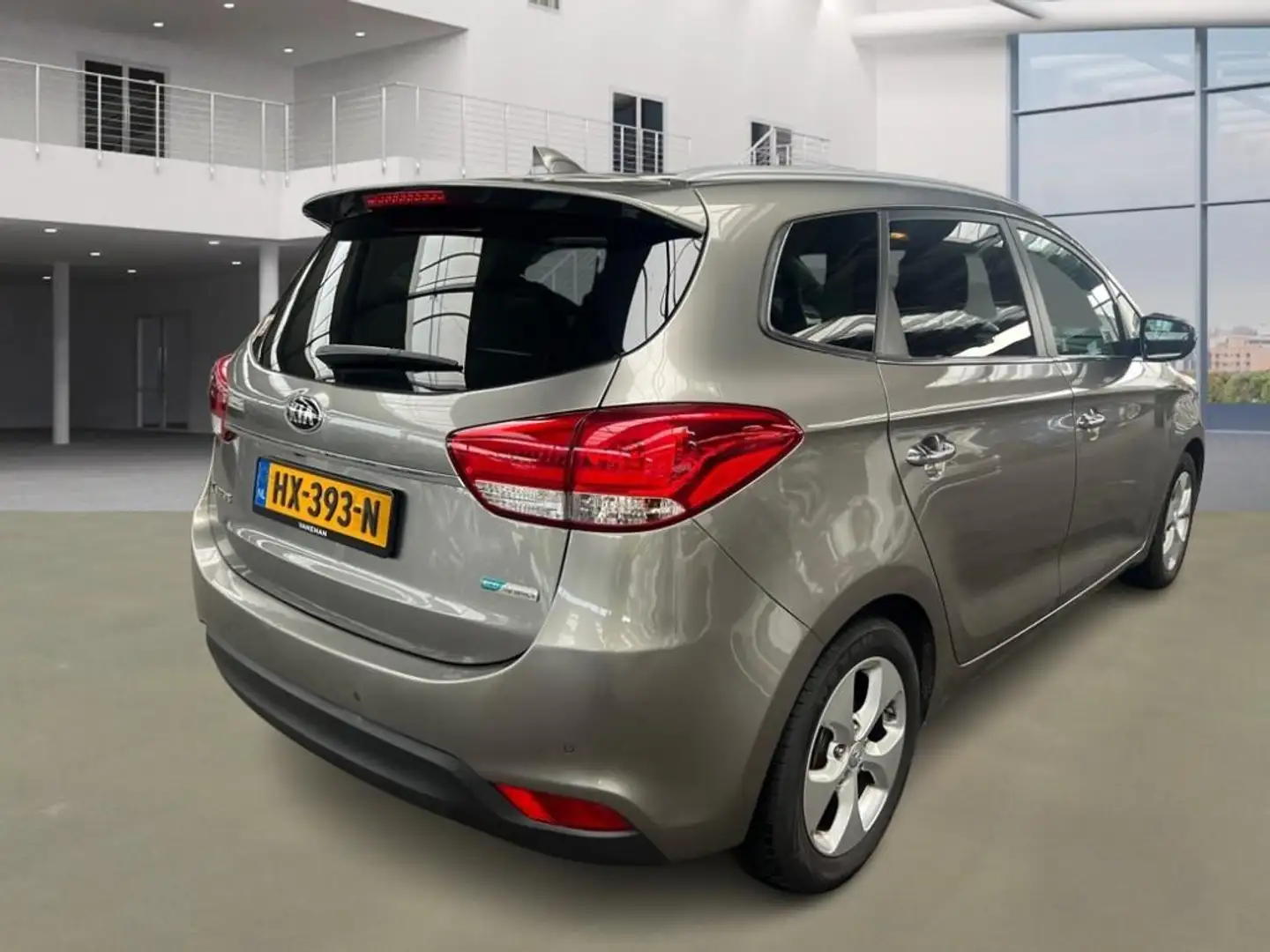 Kia Carens 1.6 GDi ExecutiveLine, 7-Persoons, Grijs - 2